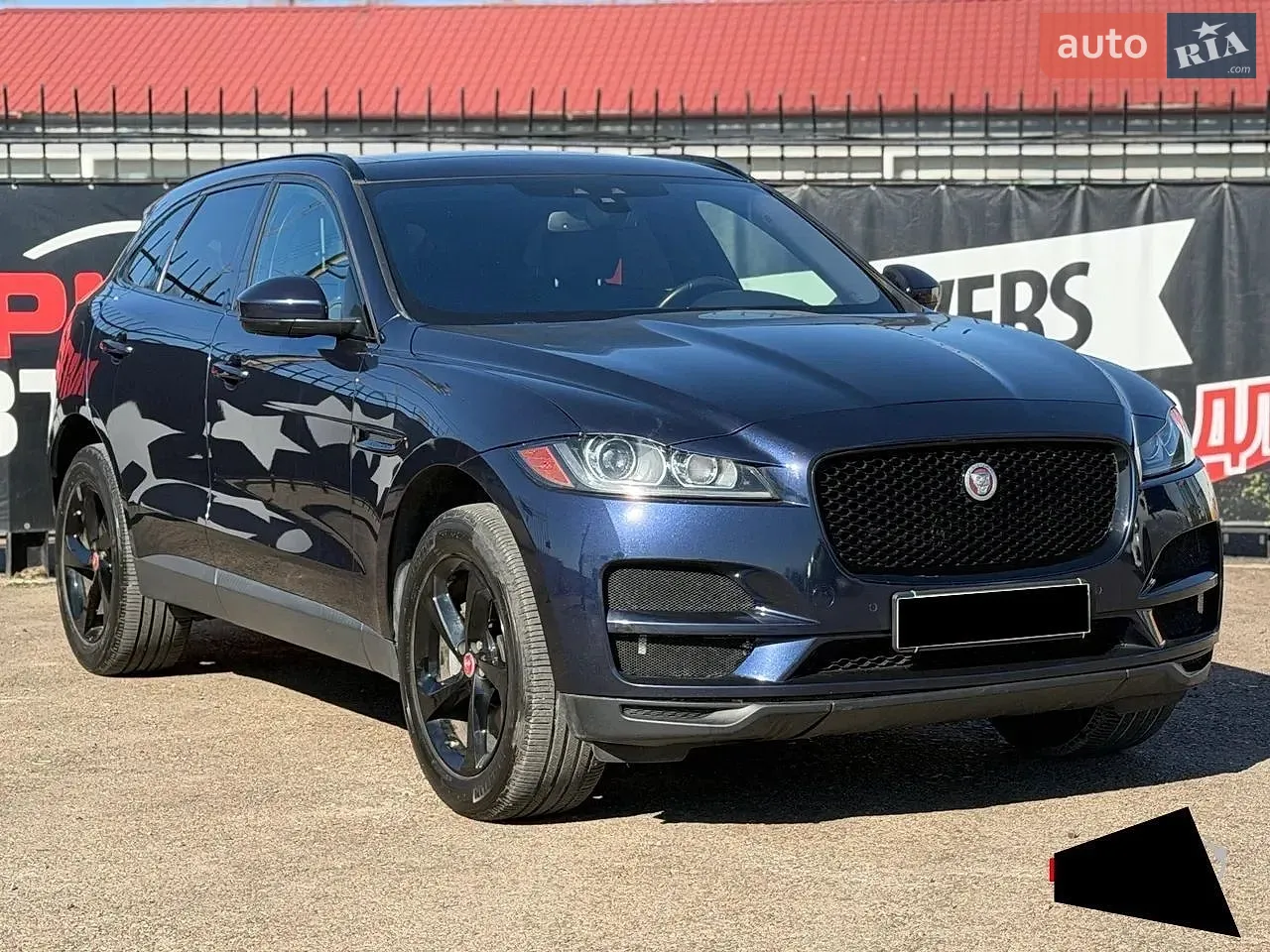 Jaguar F-Pace, 2016