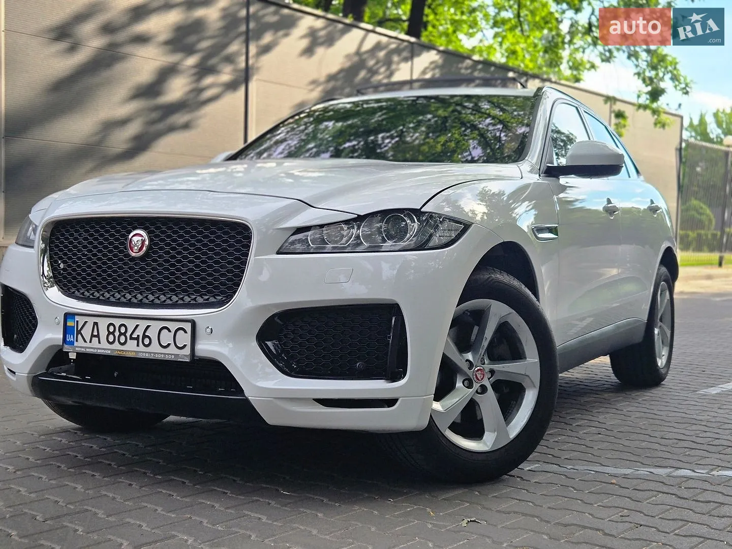 Jaguar F-Pace, 2016