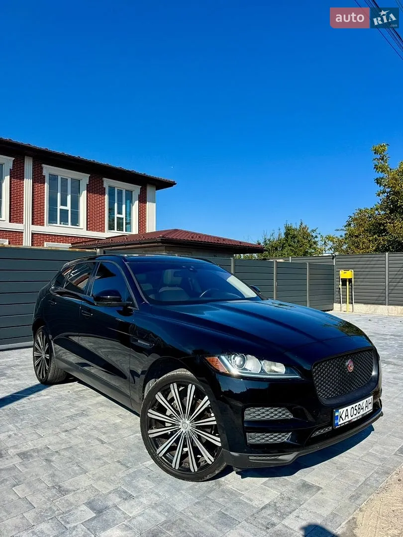 Jaguar F-Pace, 2017