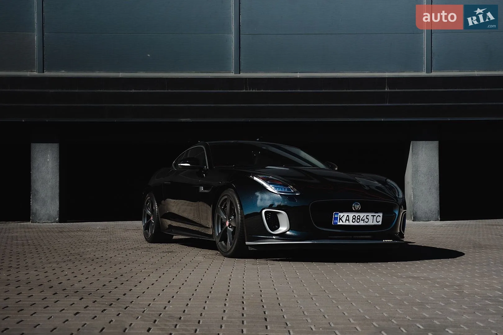 Jaguar F-Type, 2017