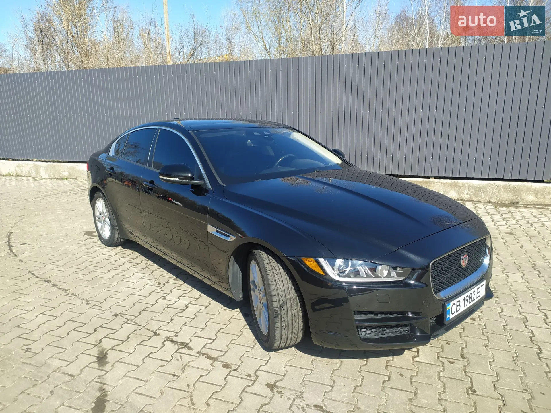 Jaguar XE, 2017