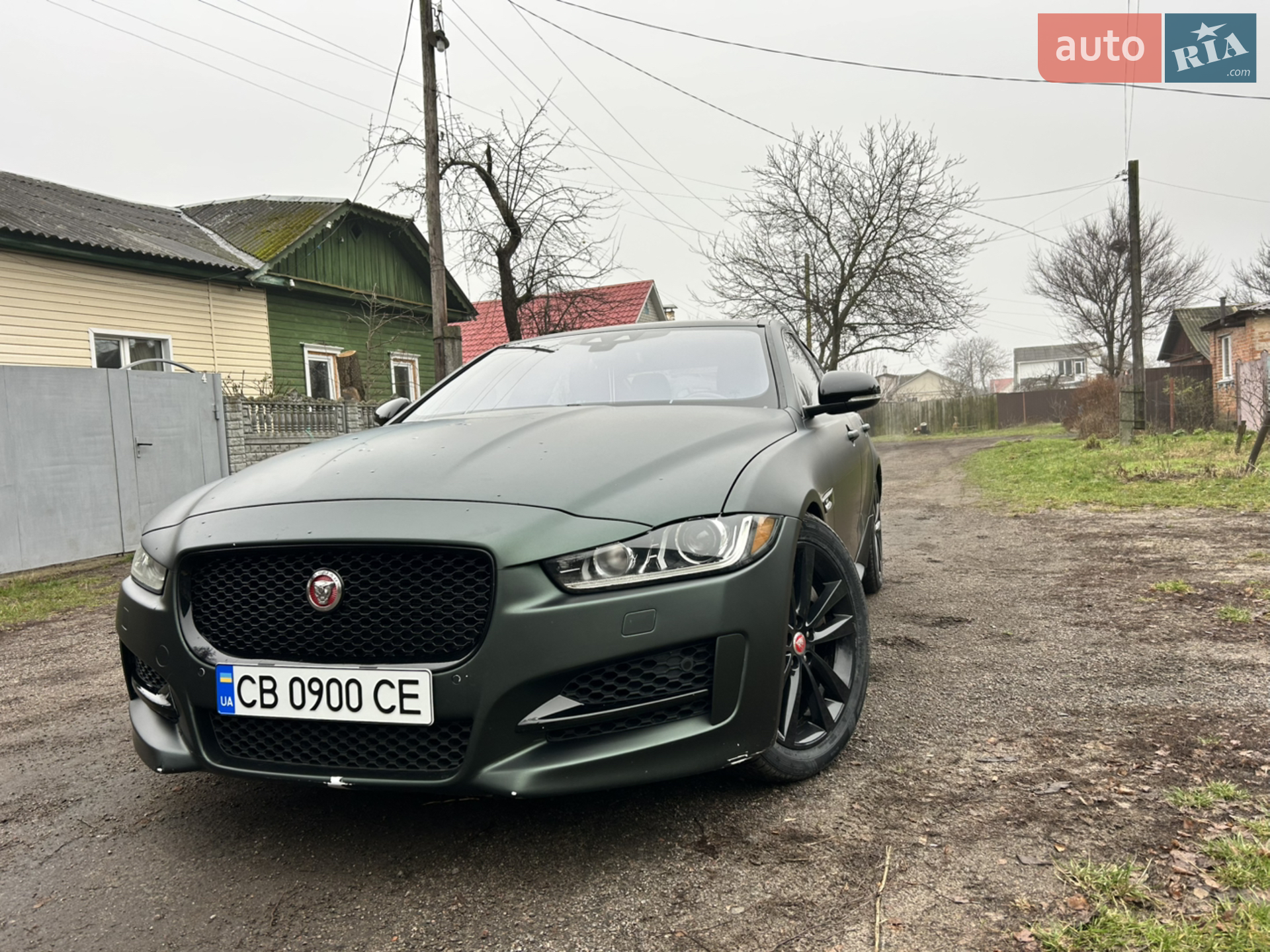 Jaguar XE, 2017