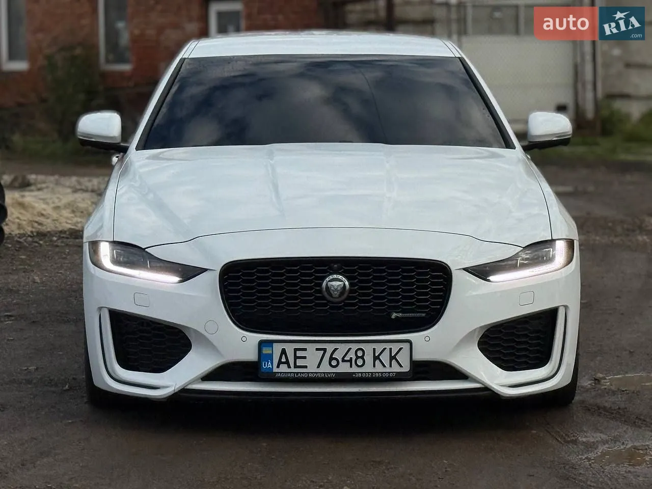 Jaguar XE, 2021