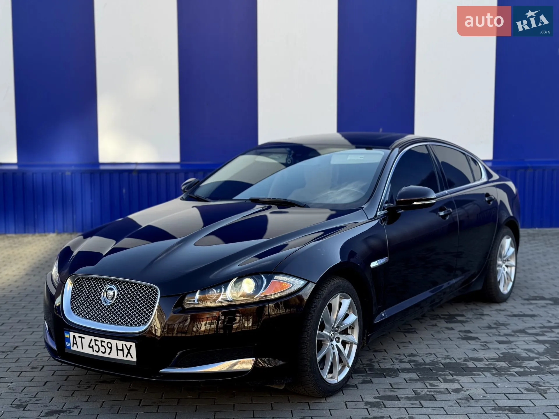 Jaguar XF, 2012