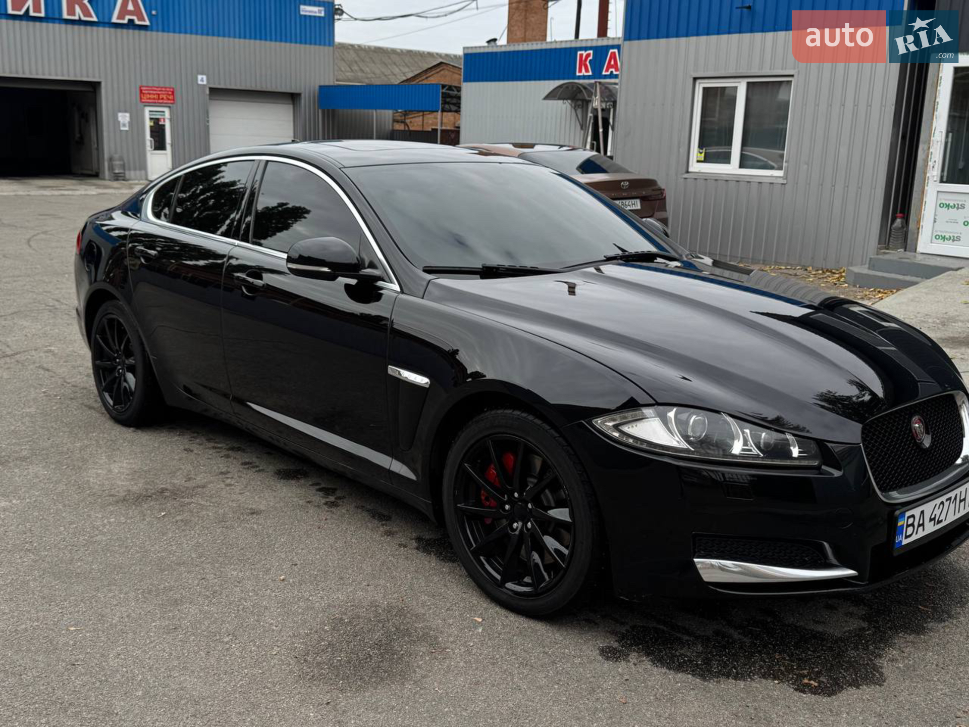Jaguar XF, 2012