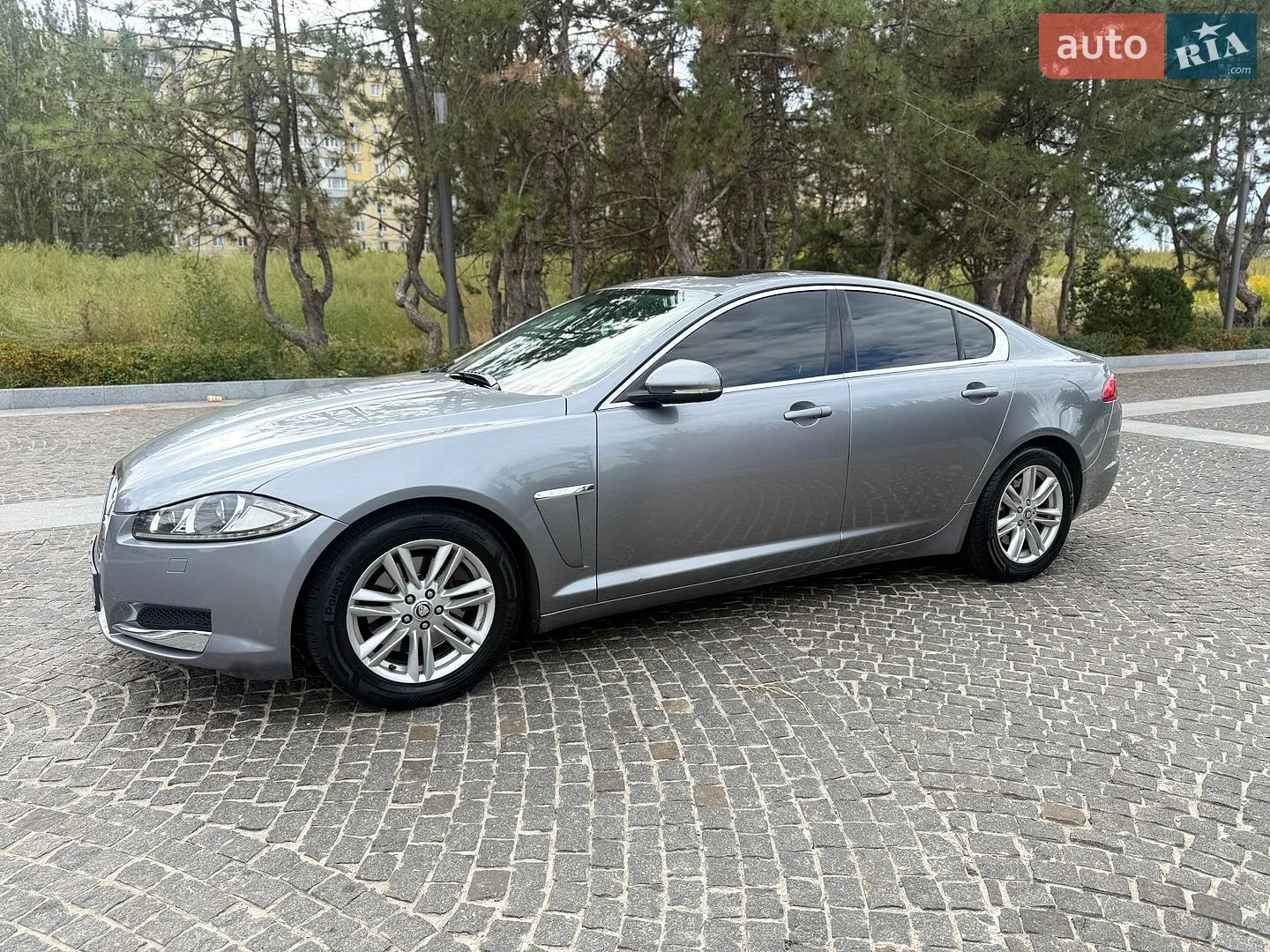 Jaguar XF, 2012