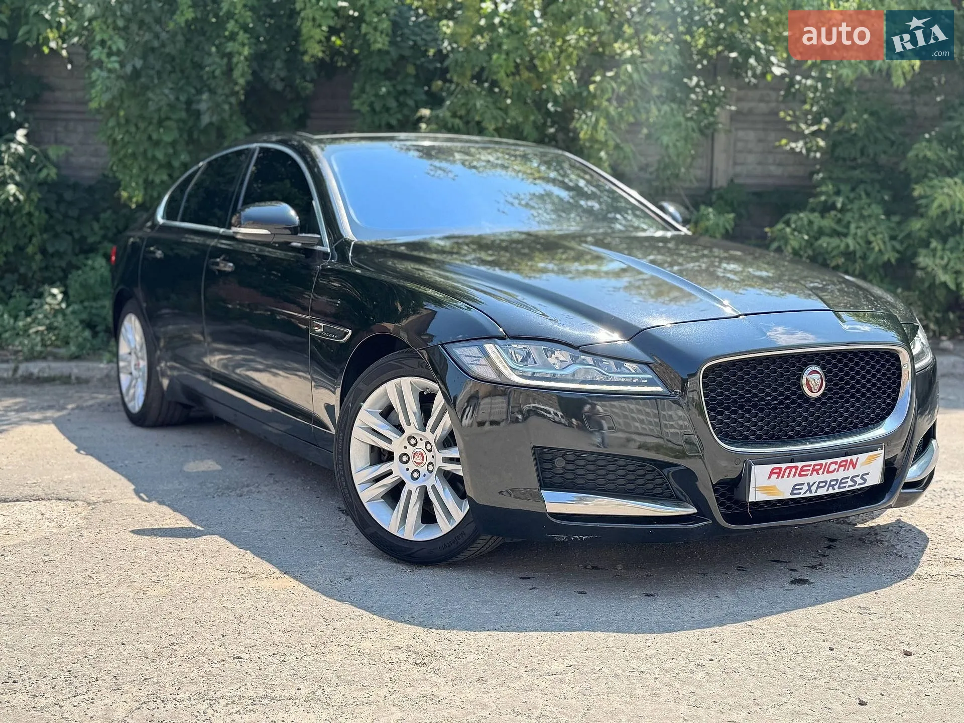 Jaguar XF, 2016