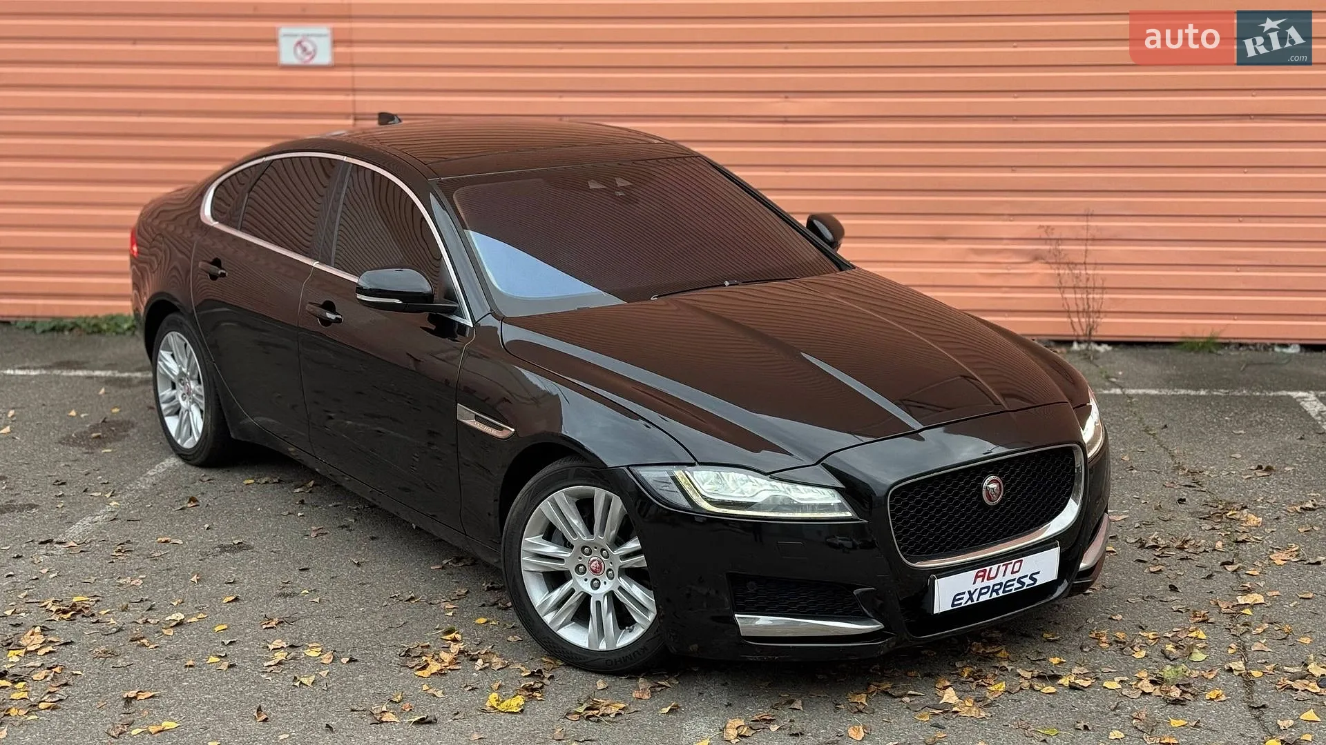 Jaguar XF, 2016
