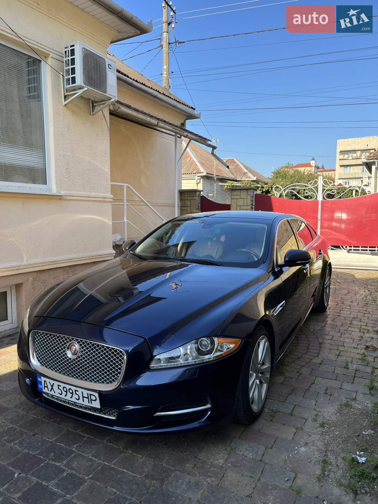 Jaguar XJ, 2013