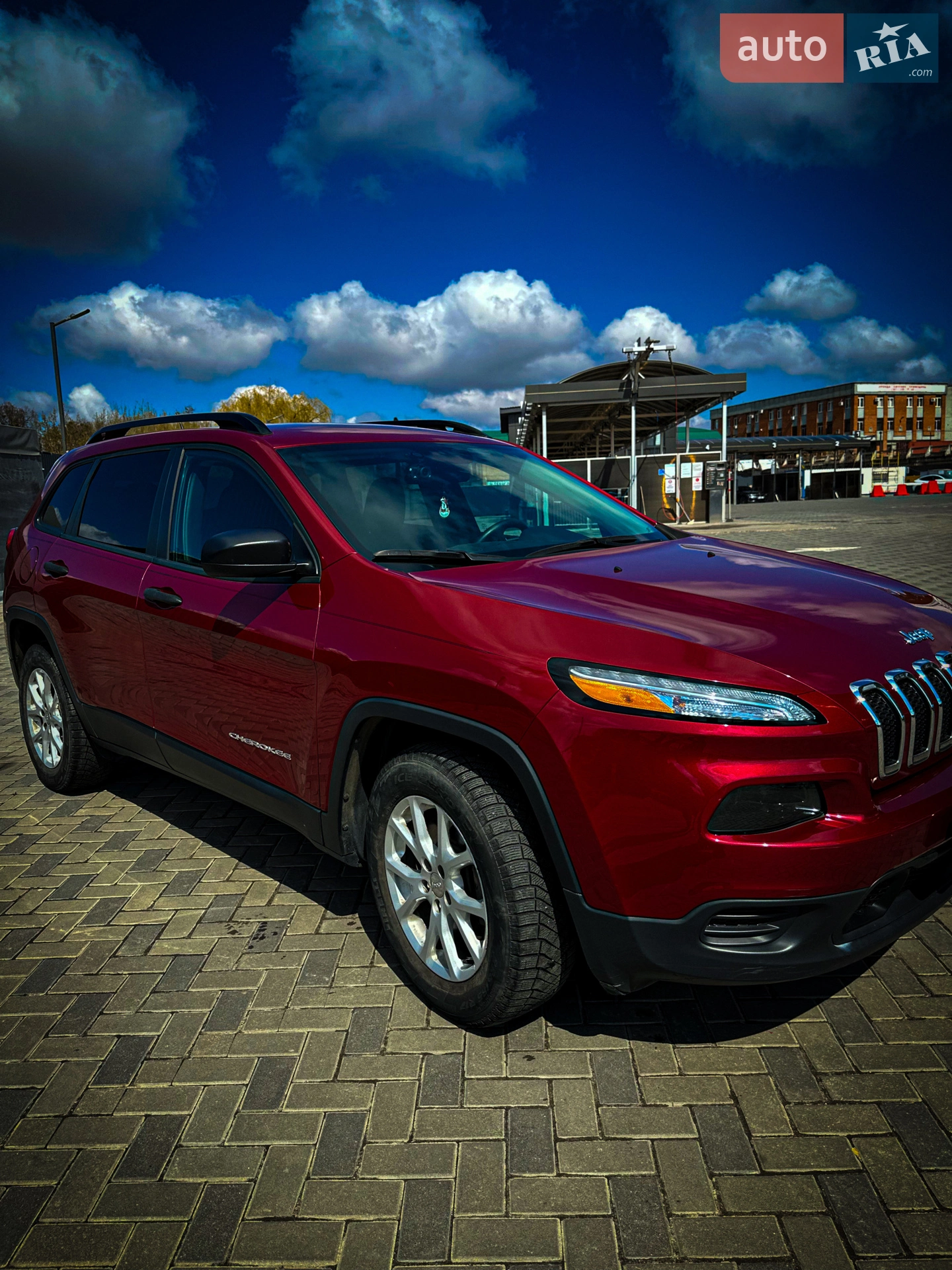 Jeep Cherokee, 2016