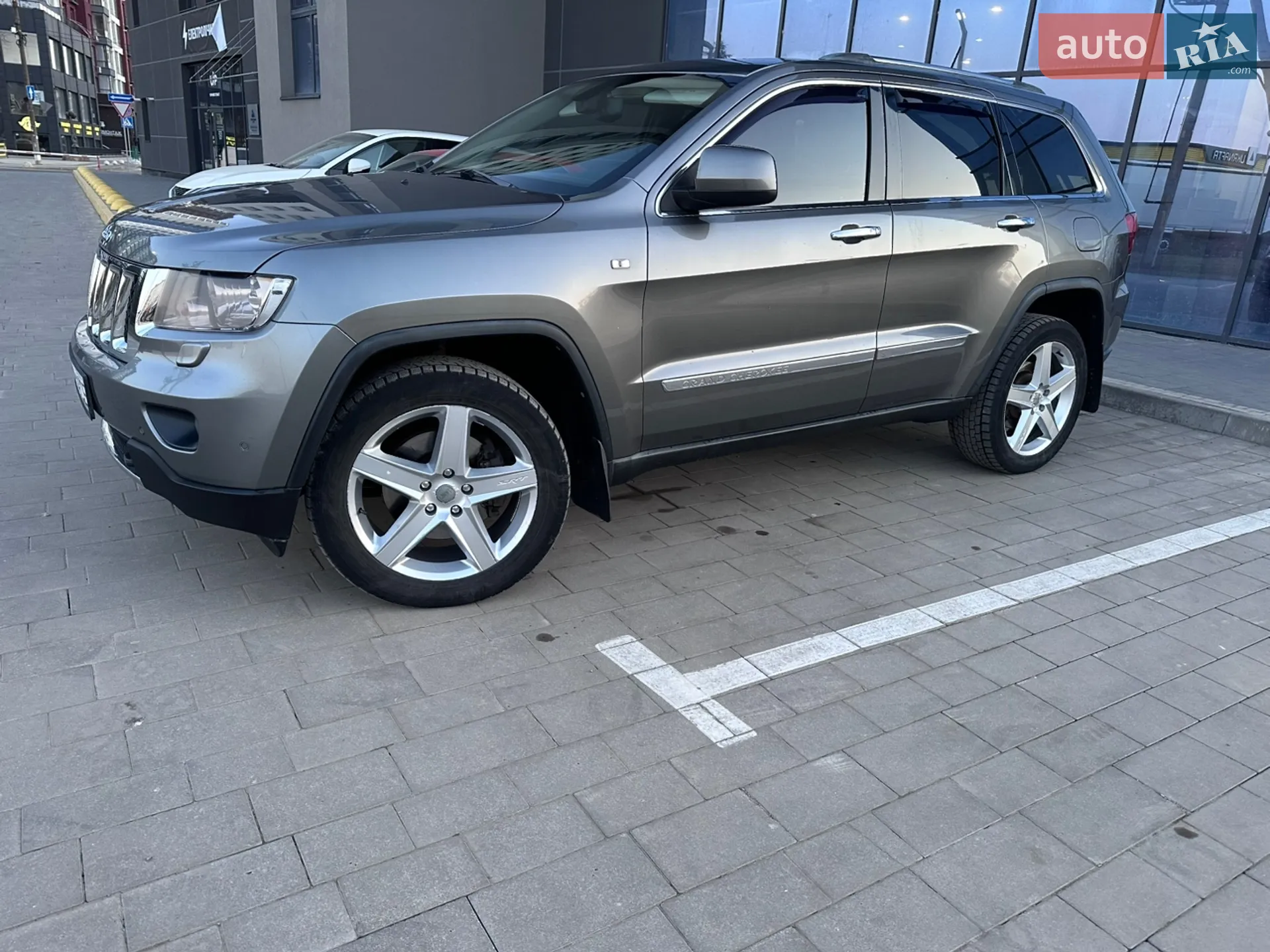 Jeep Grand Cherokee, 2011