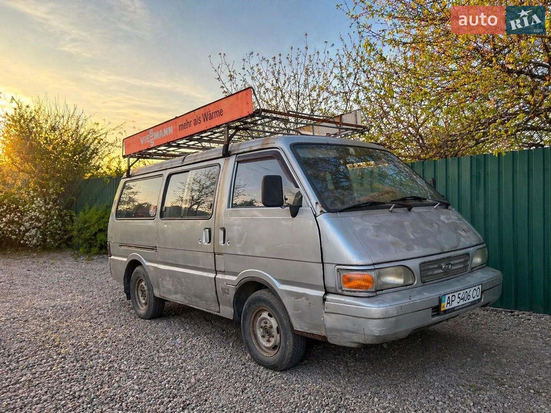 Kia Besta, 1997