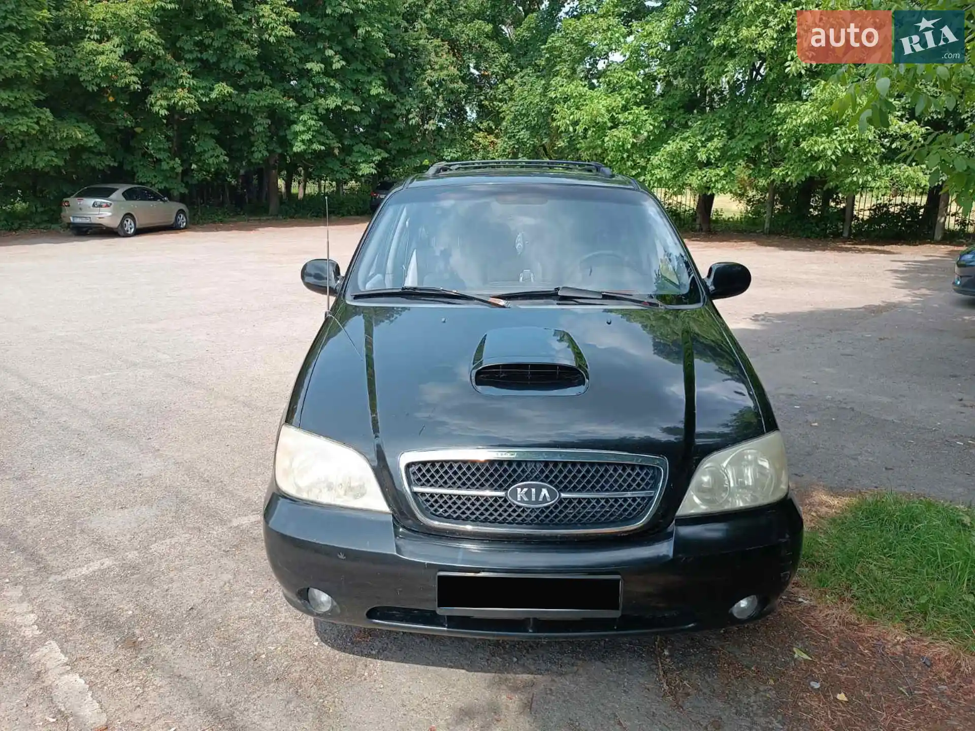 Kia Carnival, 2004
