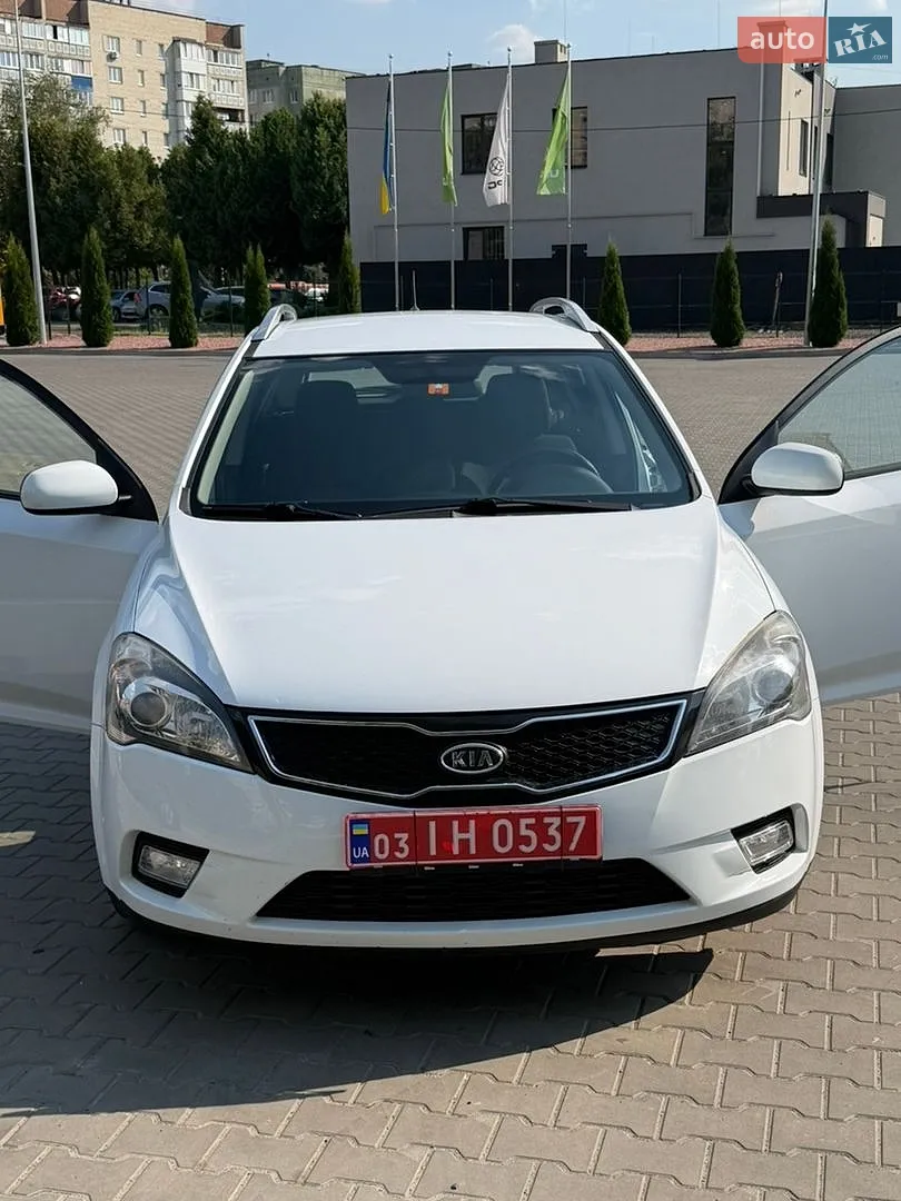 Kia Ceed, 2011