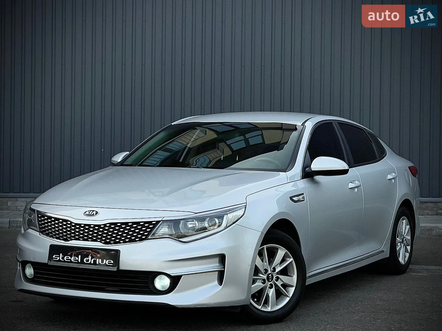 Kia K5, 2016