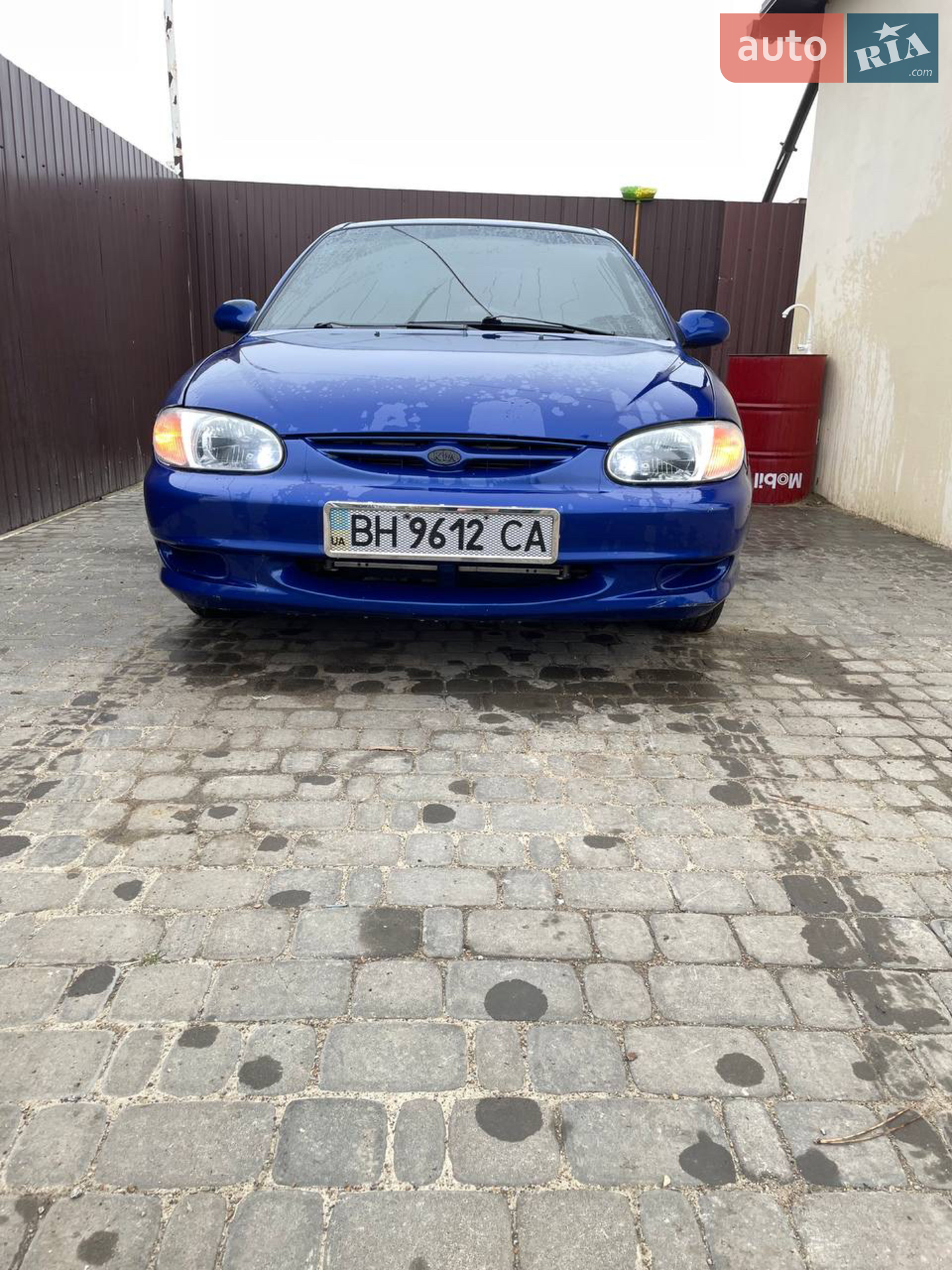Kia Sephia, 2000