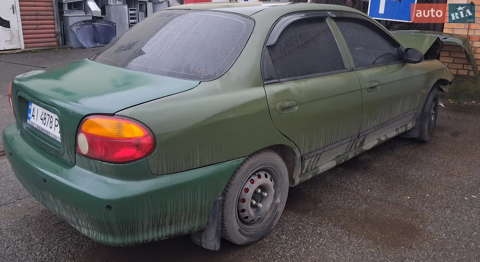 Kia Sephia, 1999