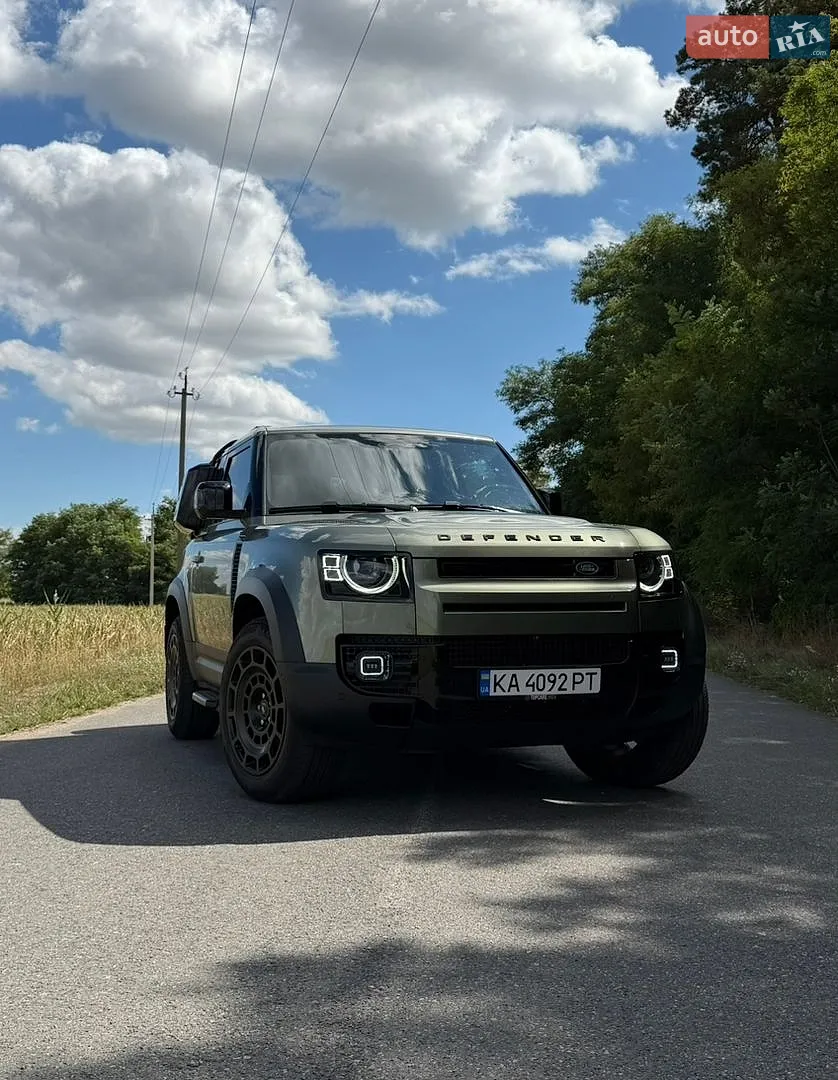 Land Rover Defender, 2023