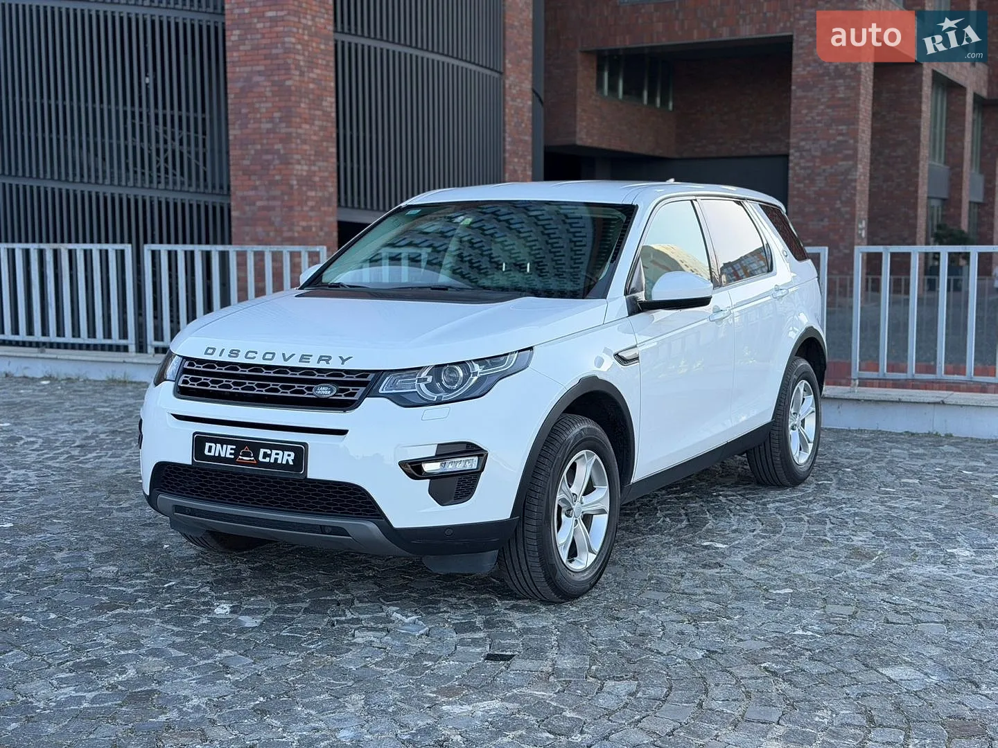 Land Rover Discovery Sport, 2016
