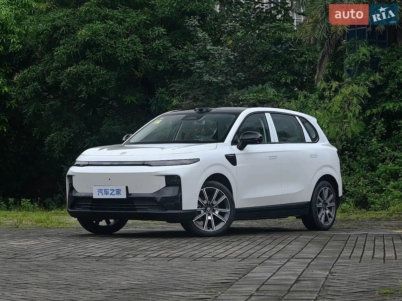 Leapmotor B10, 2025