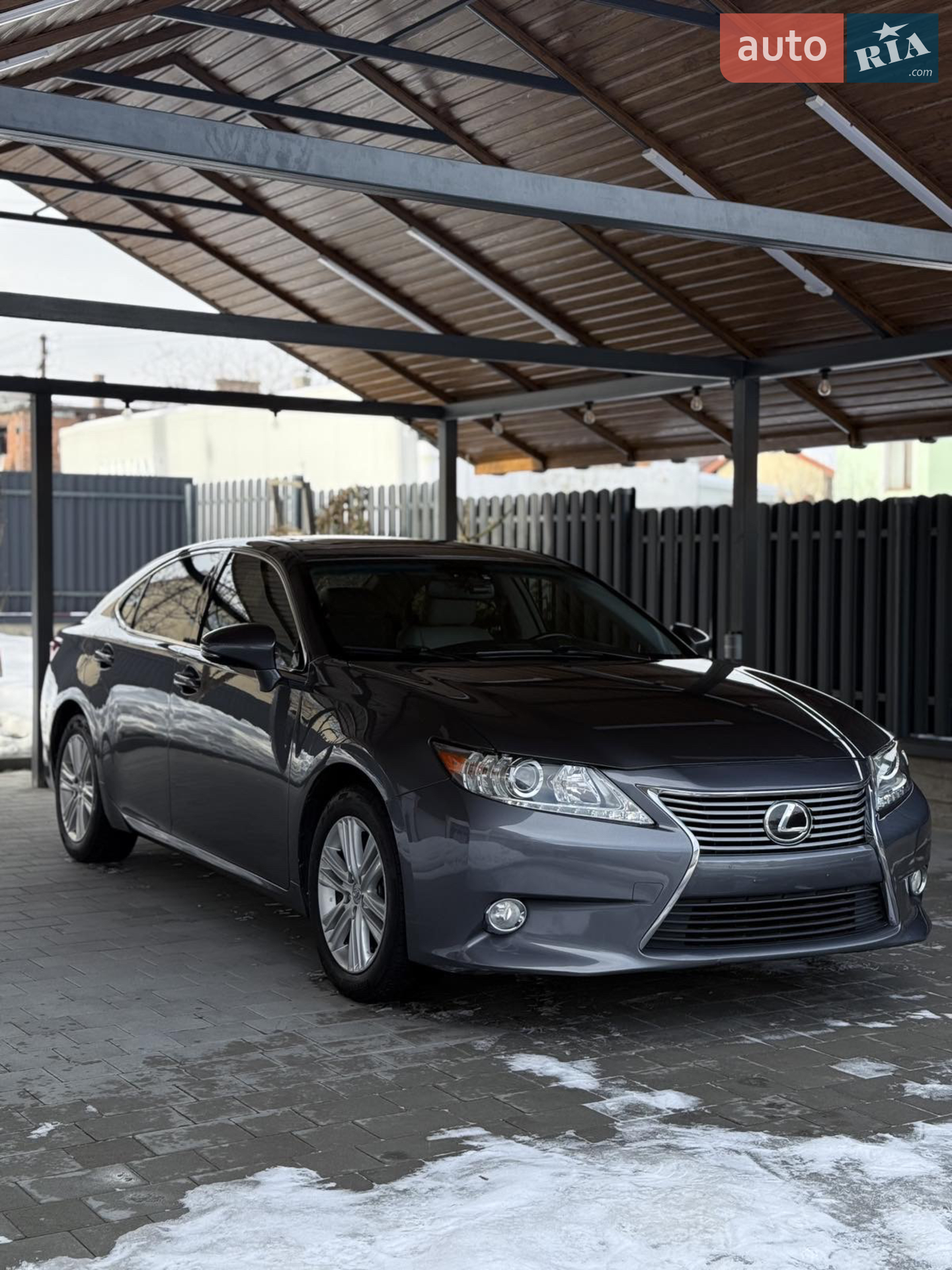 Lexus ES, 2014