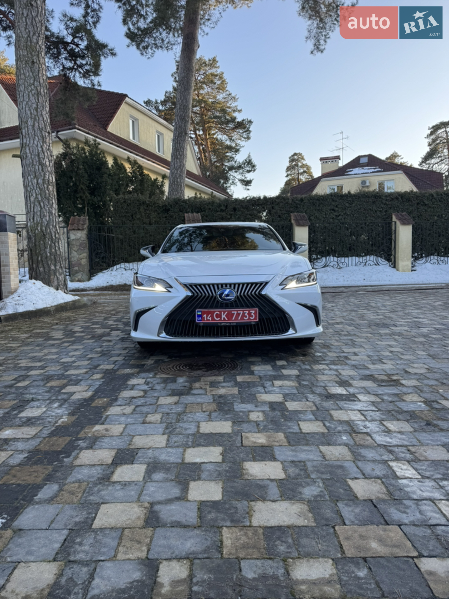 Lexus ES, 2020