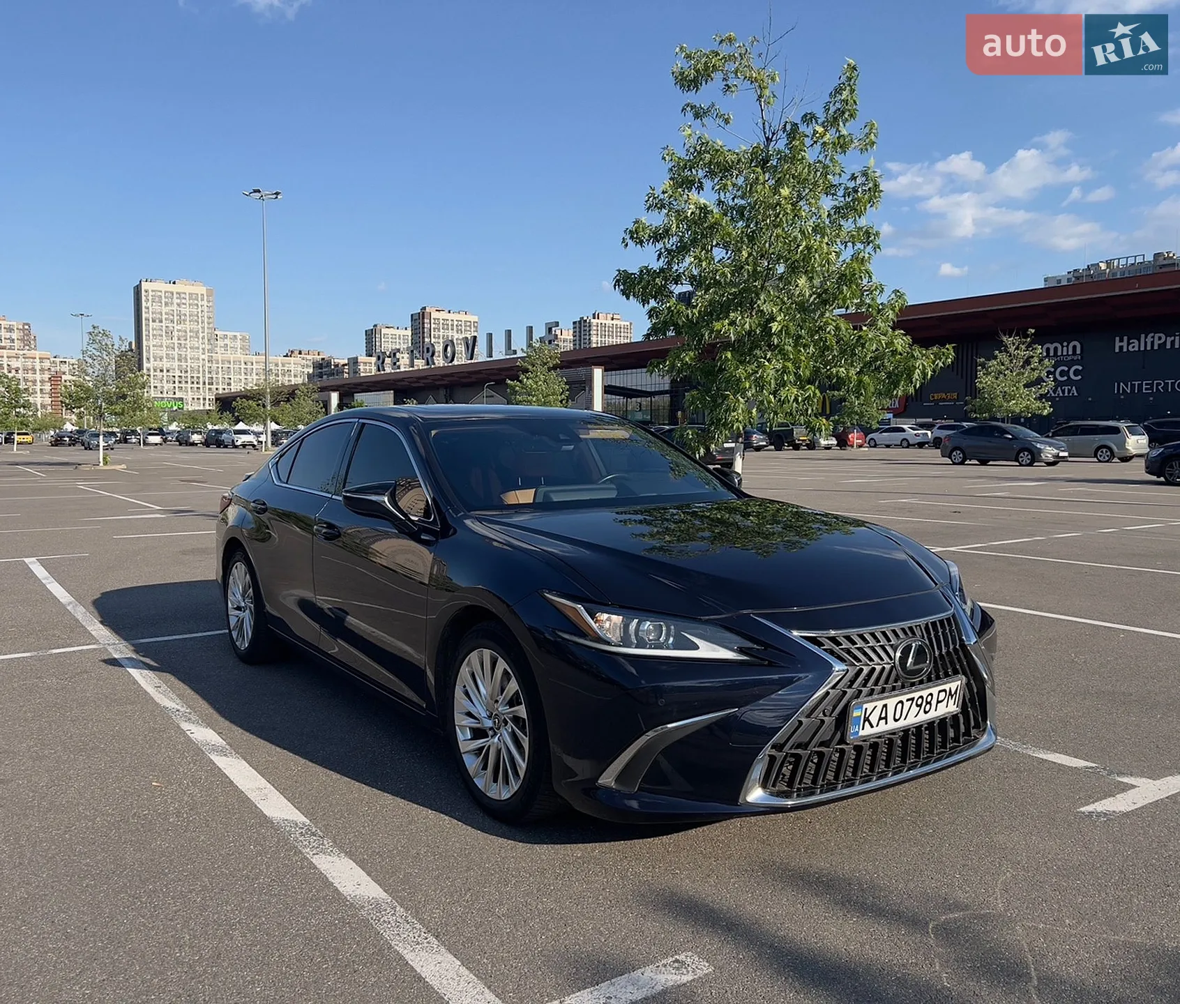 Lexus ES, 2023