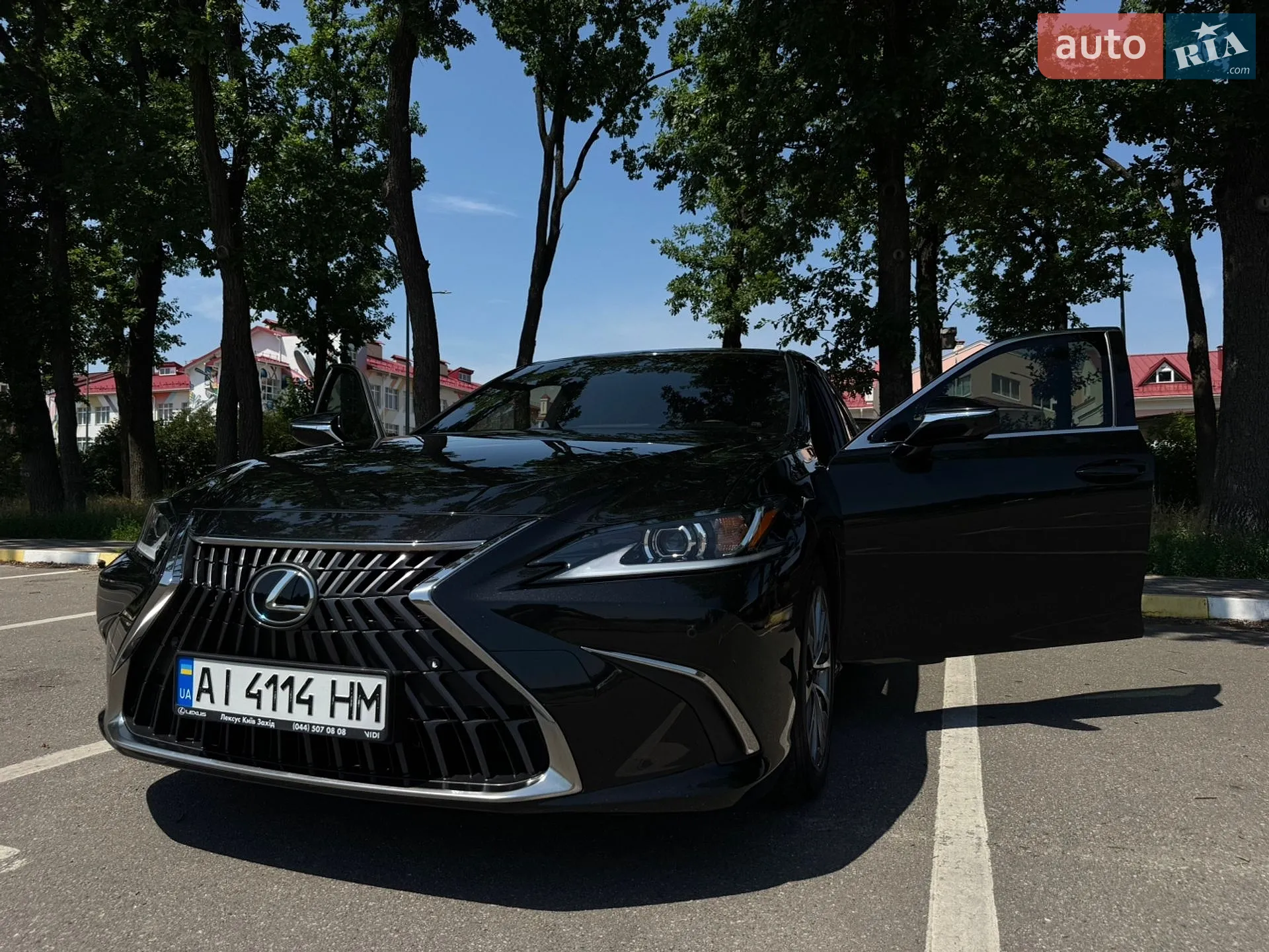 Lexus ES, 2023