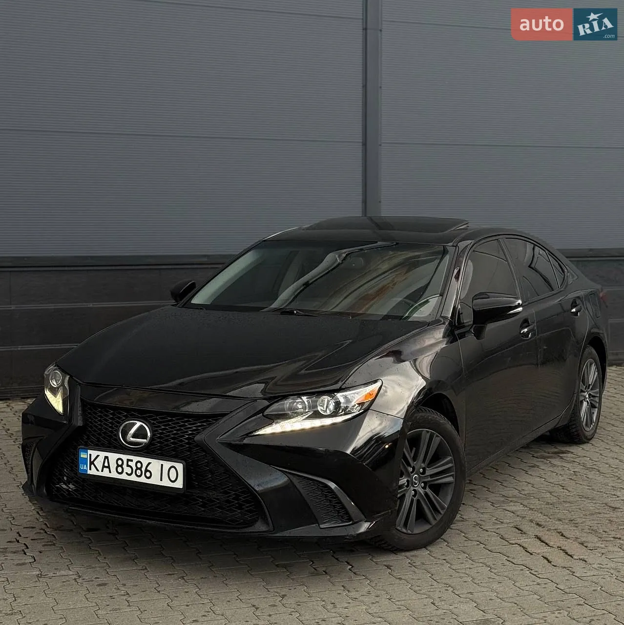Lexus ES, 2014