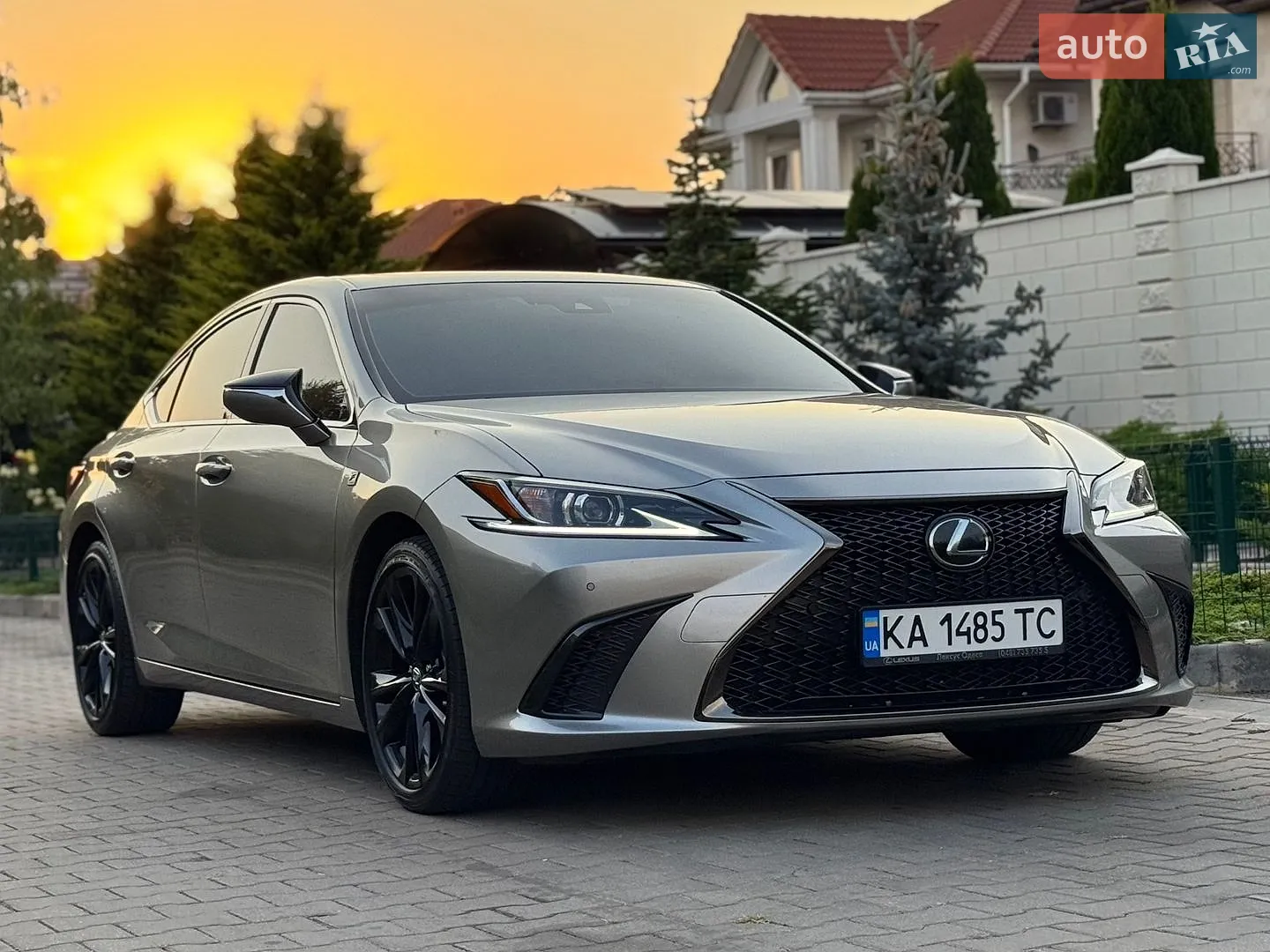 Lexus ES, 2023