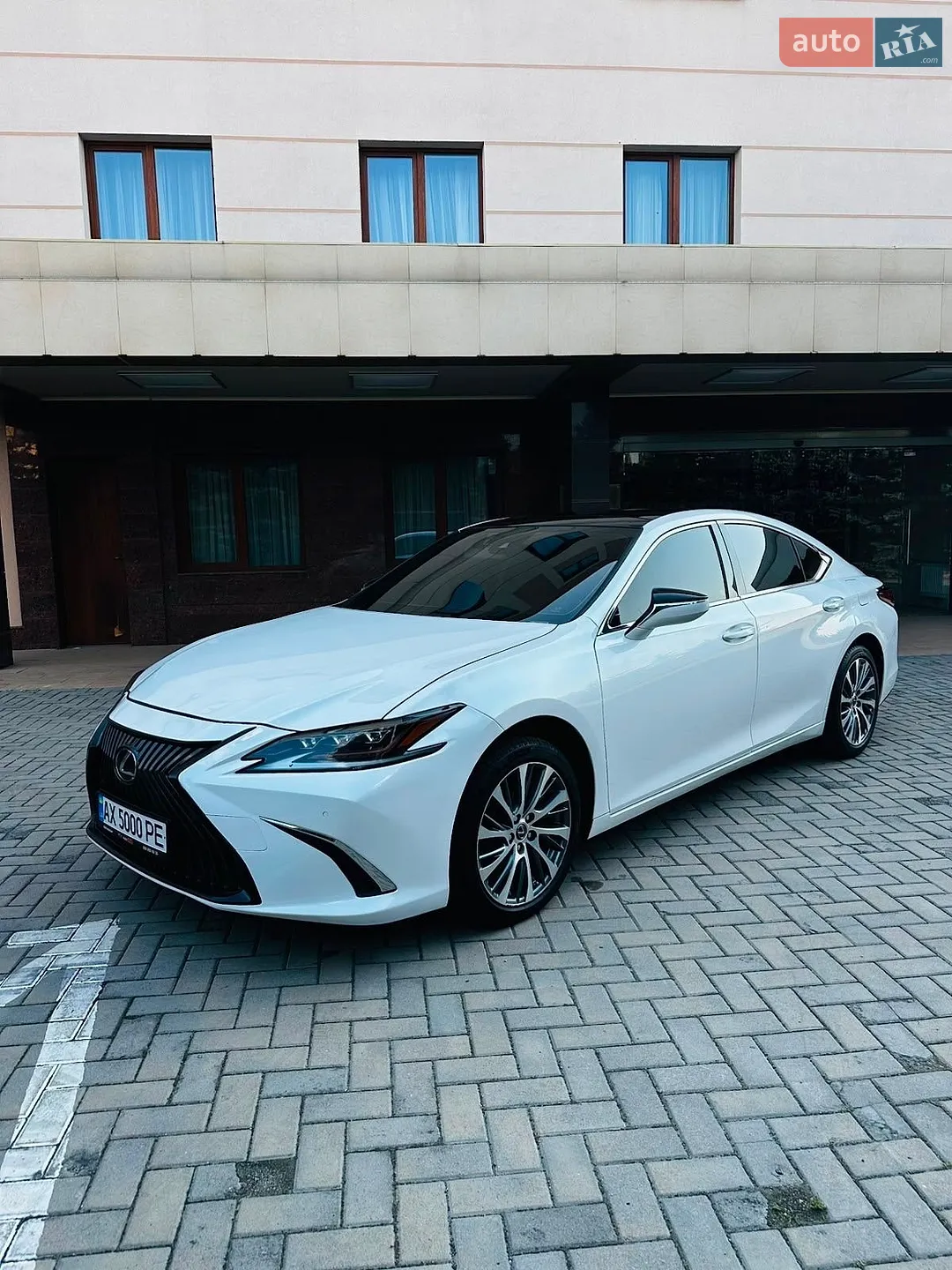 Lexus ES, 2018