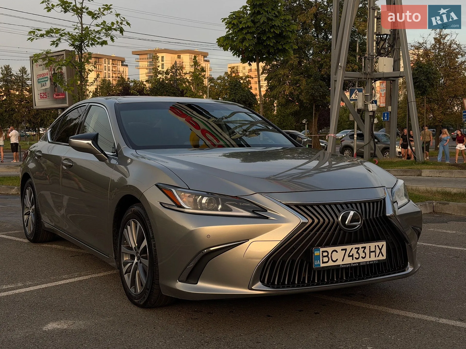 Lexus ES, 2018