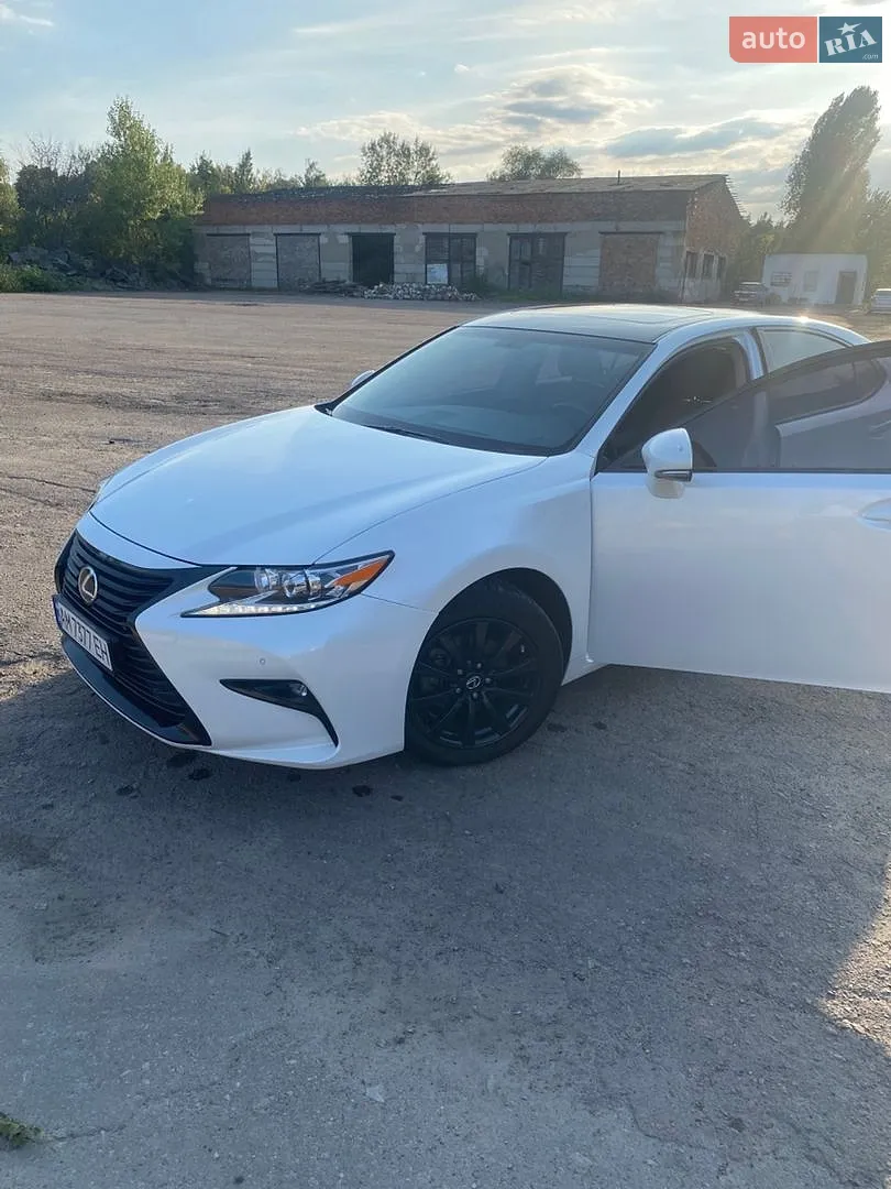 Lexus ES, 2018