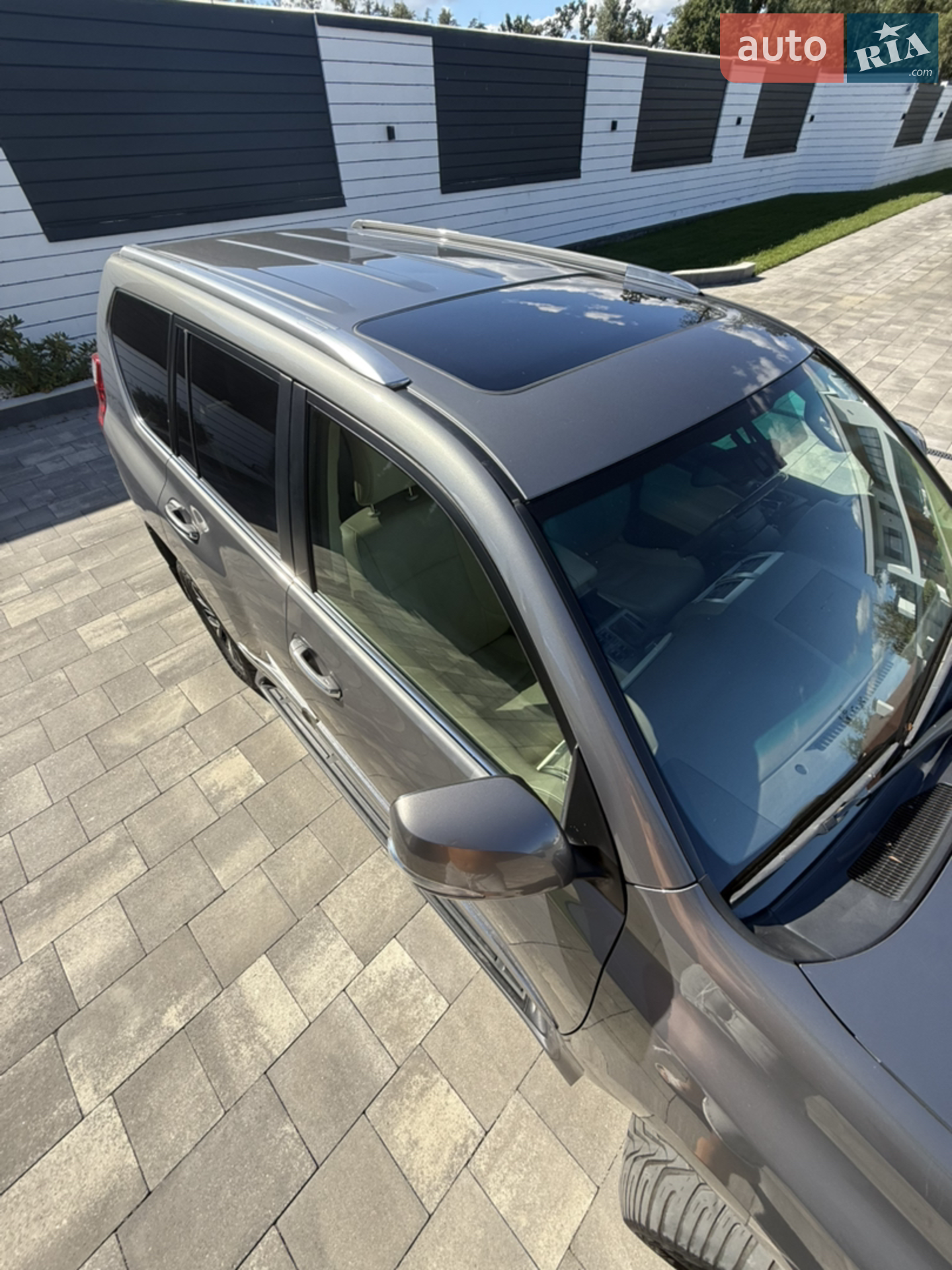 Lexus GX, 2010