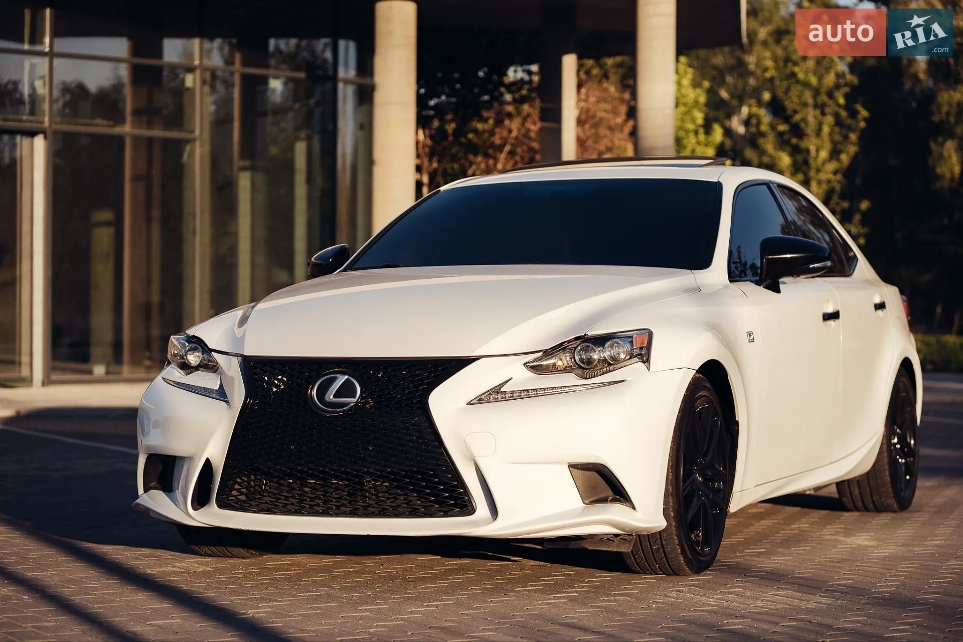 Lexus IS, 2014