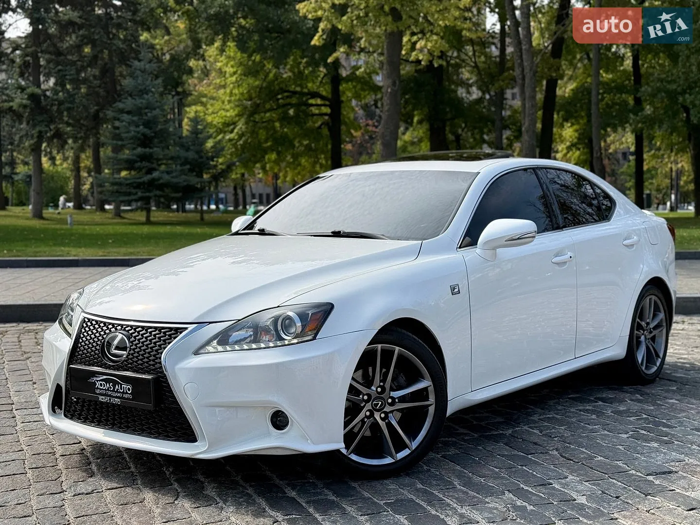 Lexus IS, 2013