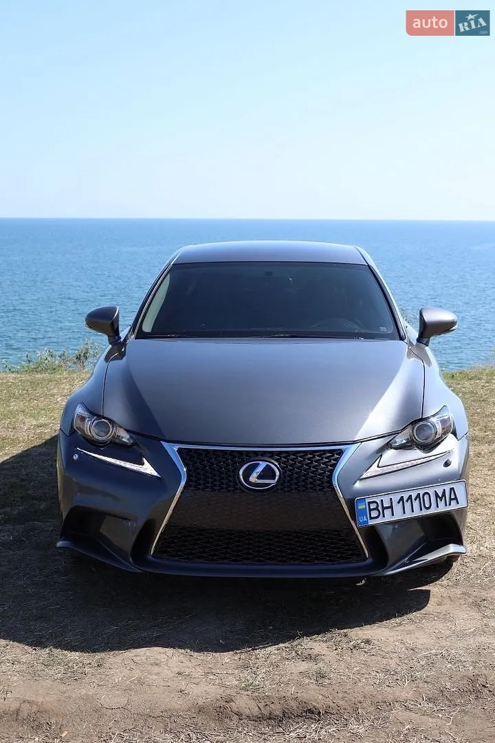 Lexus IS, 2014