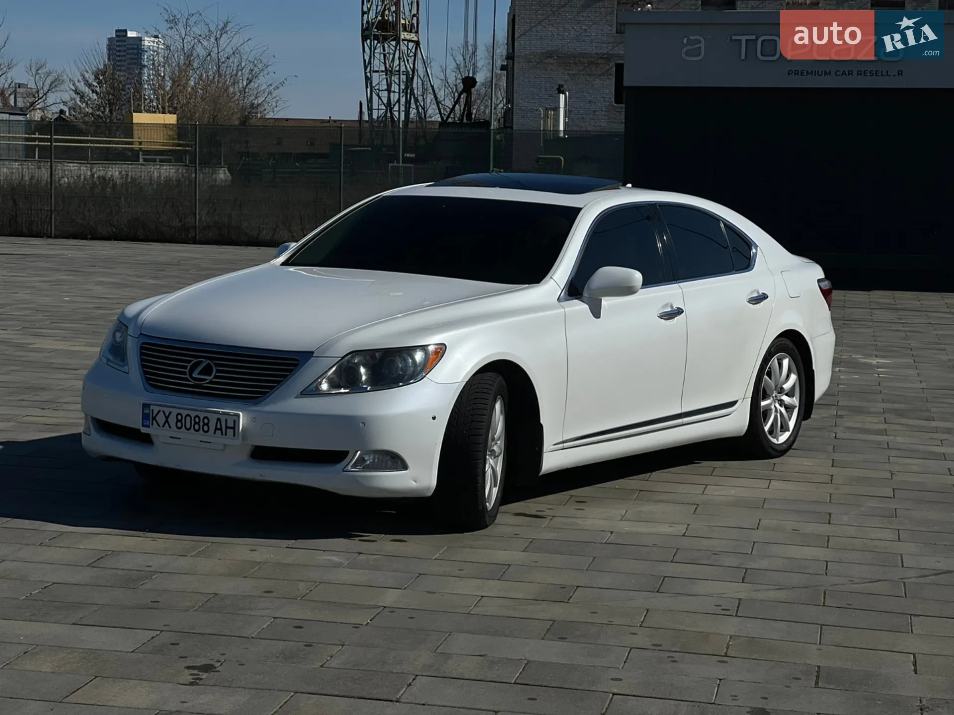 Lexus LS, 2008