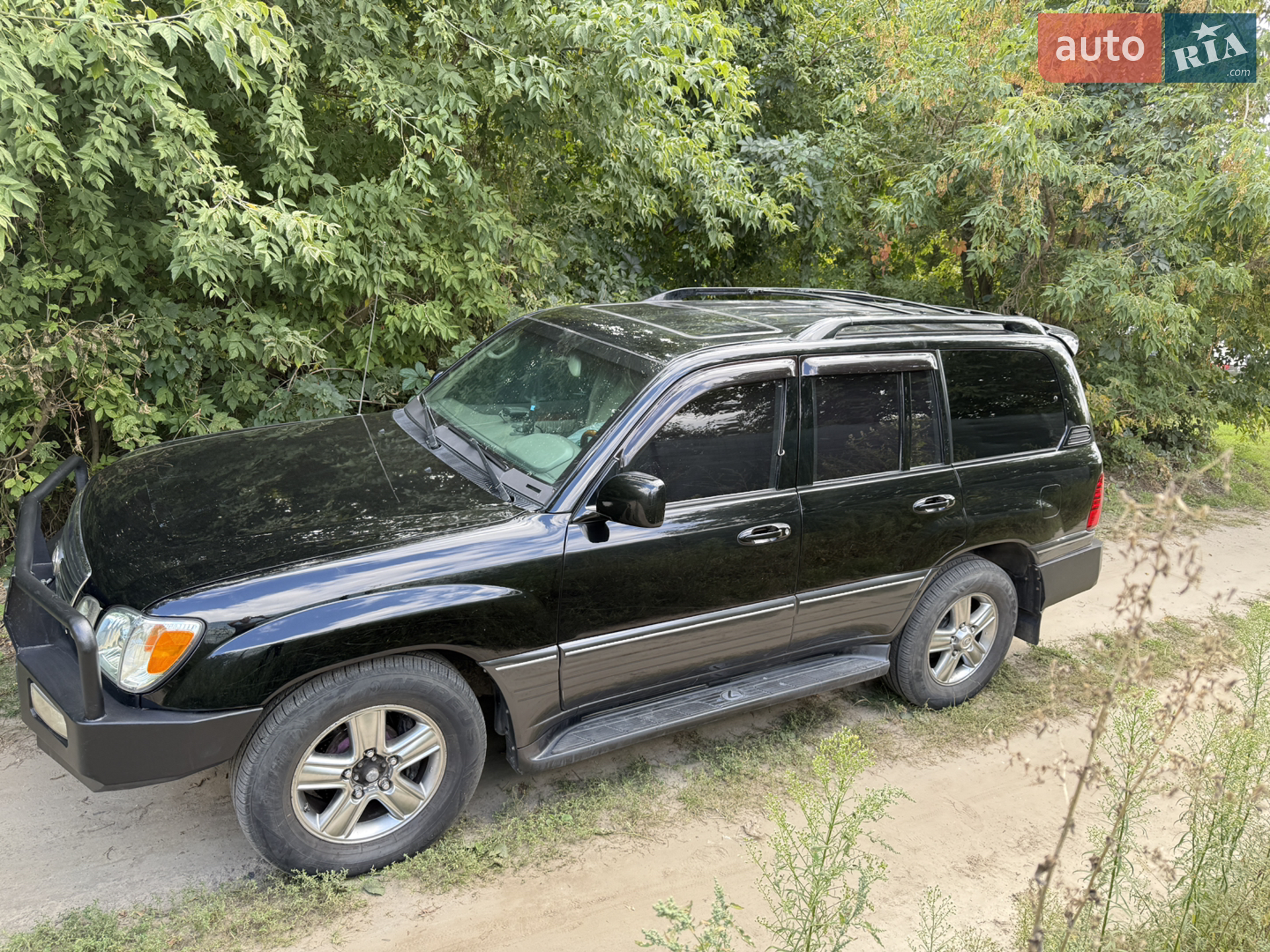 Lexus LX, 2005