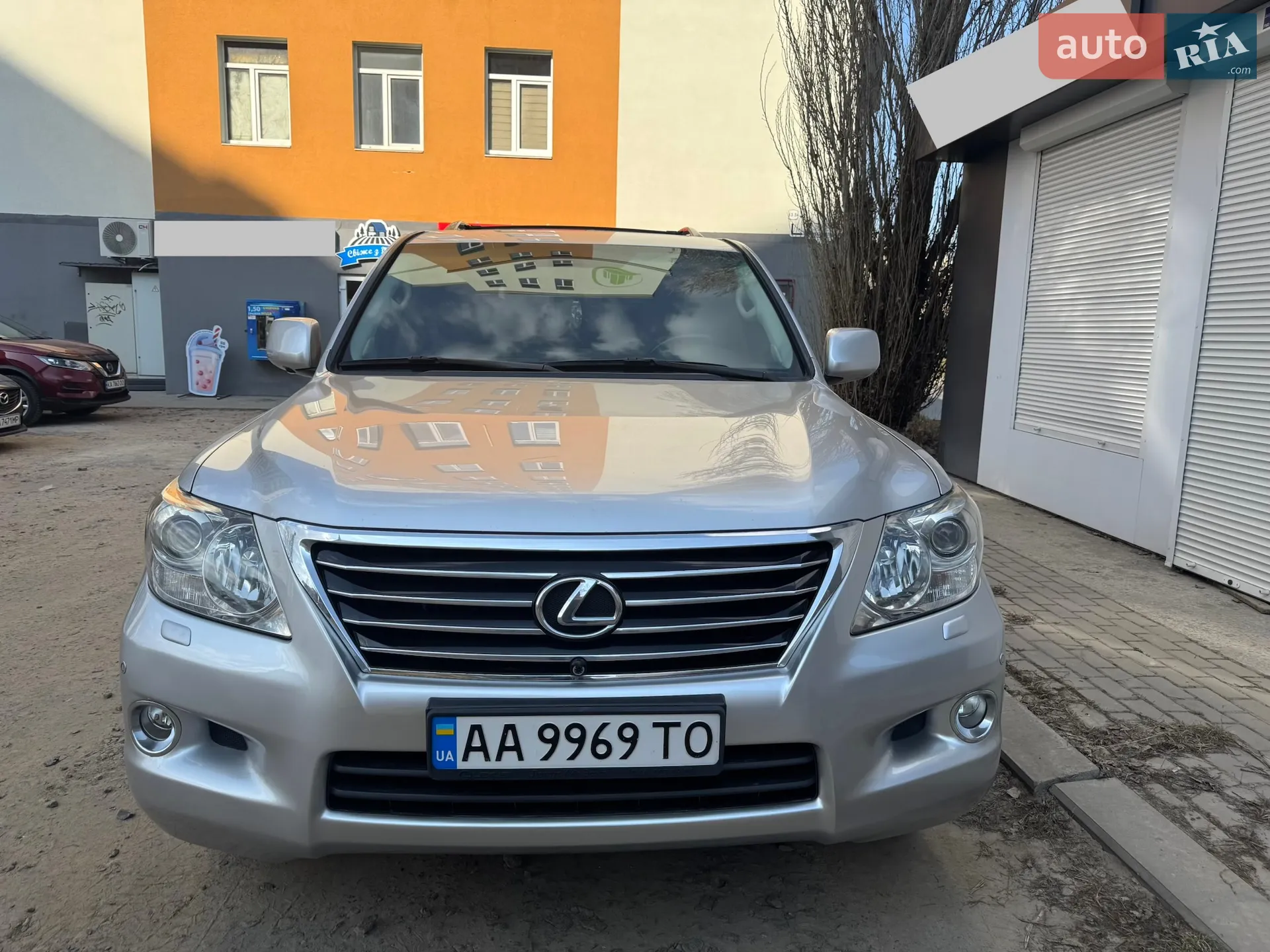 Lexus LX, 2008