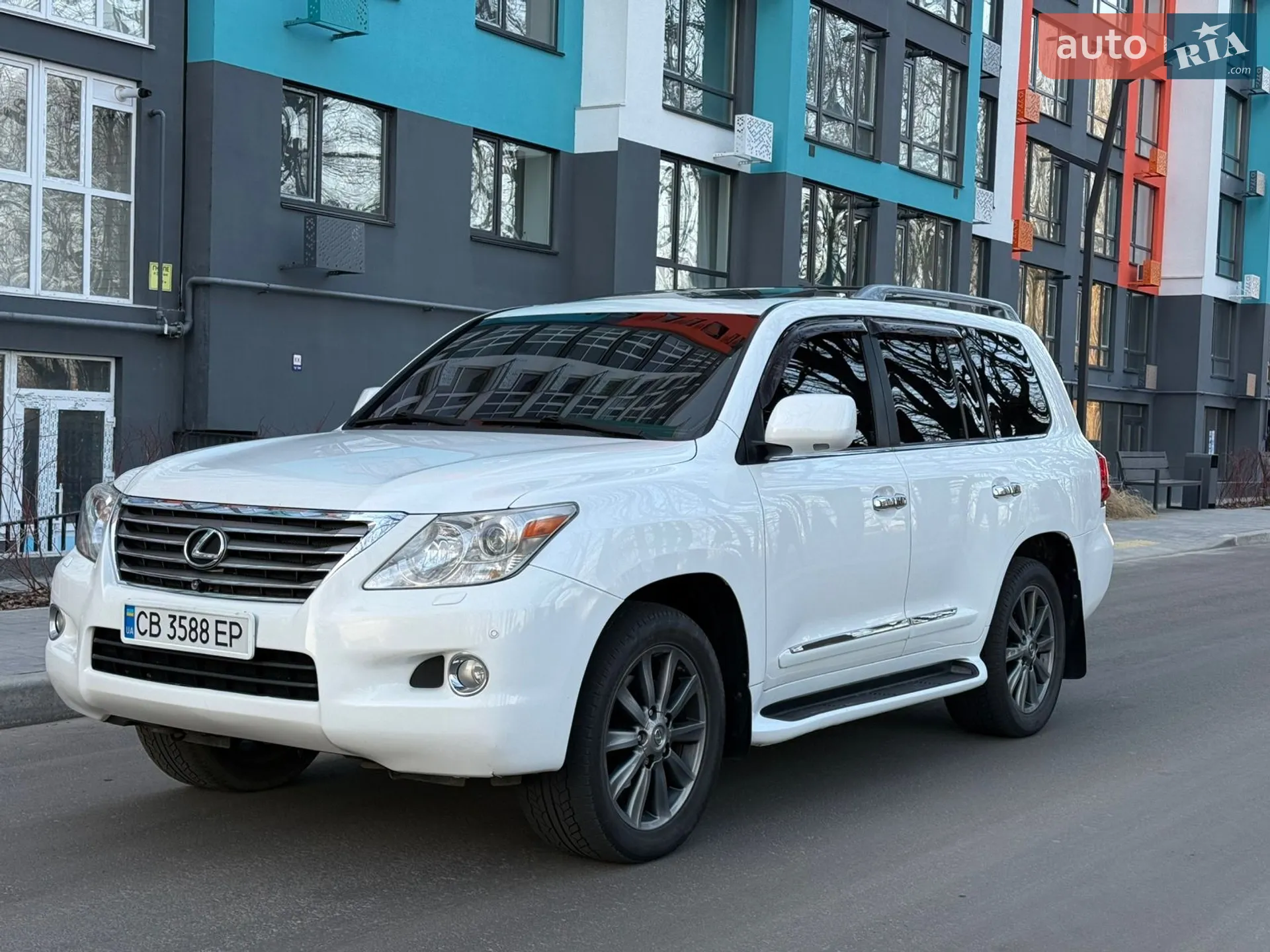Lexus LX, 2008