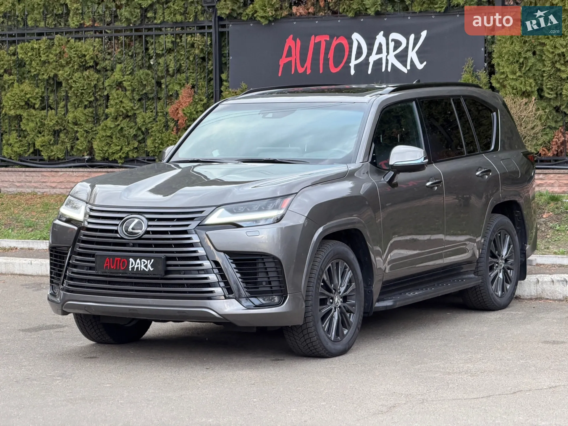Lexus LX, 2023
