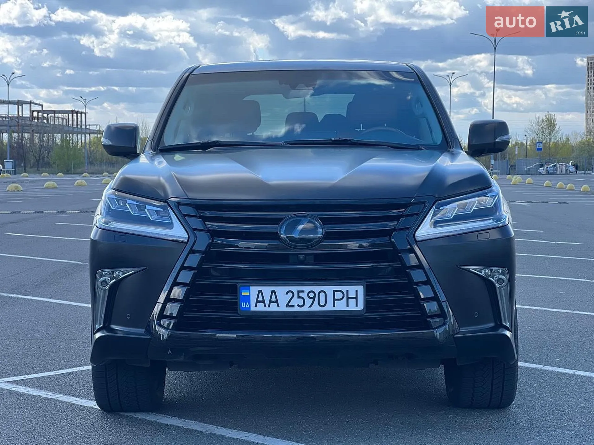 Lexus LX, 2016