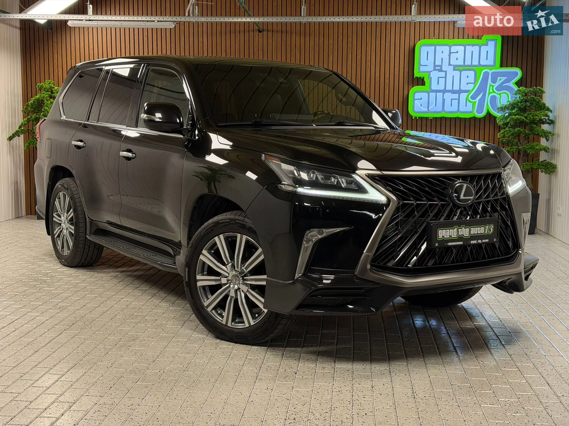 Lexus LX, 2019
