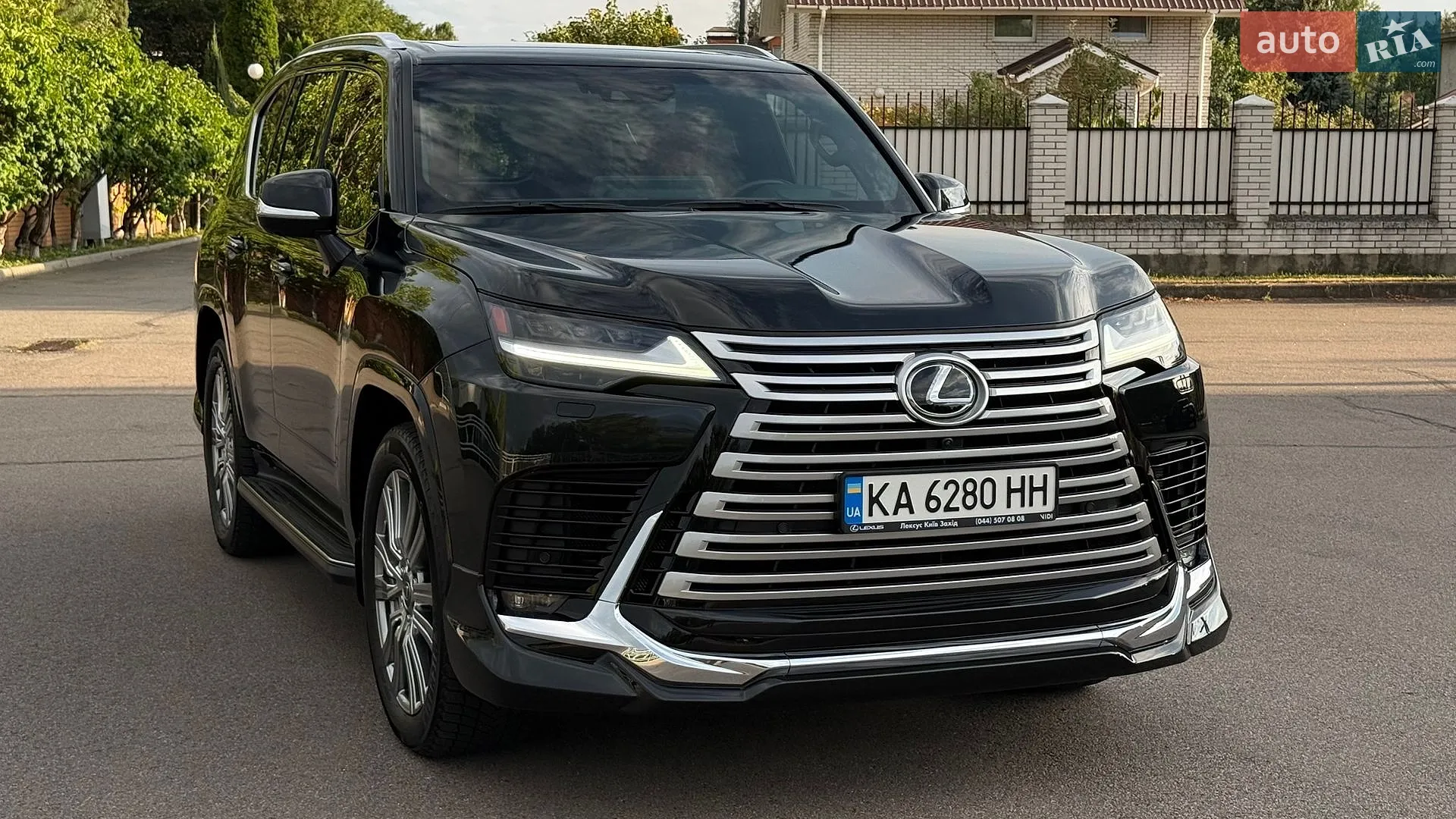 Lexus LX, 2023