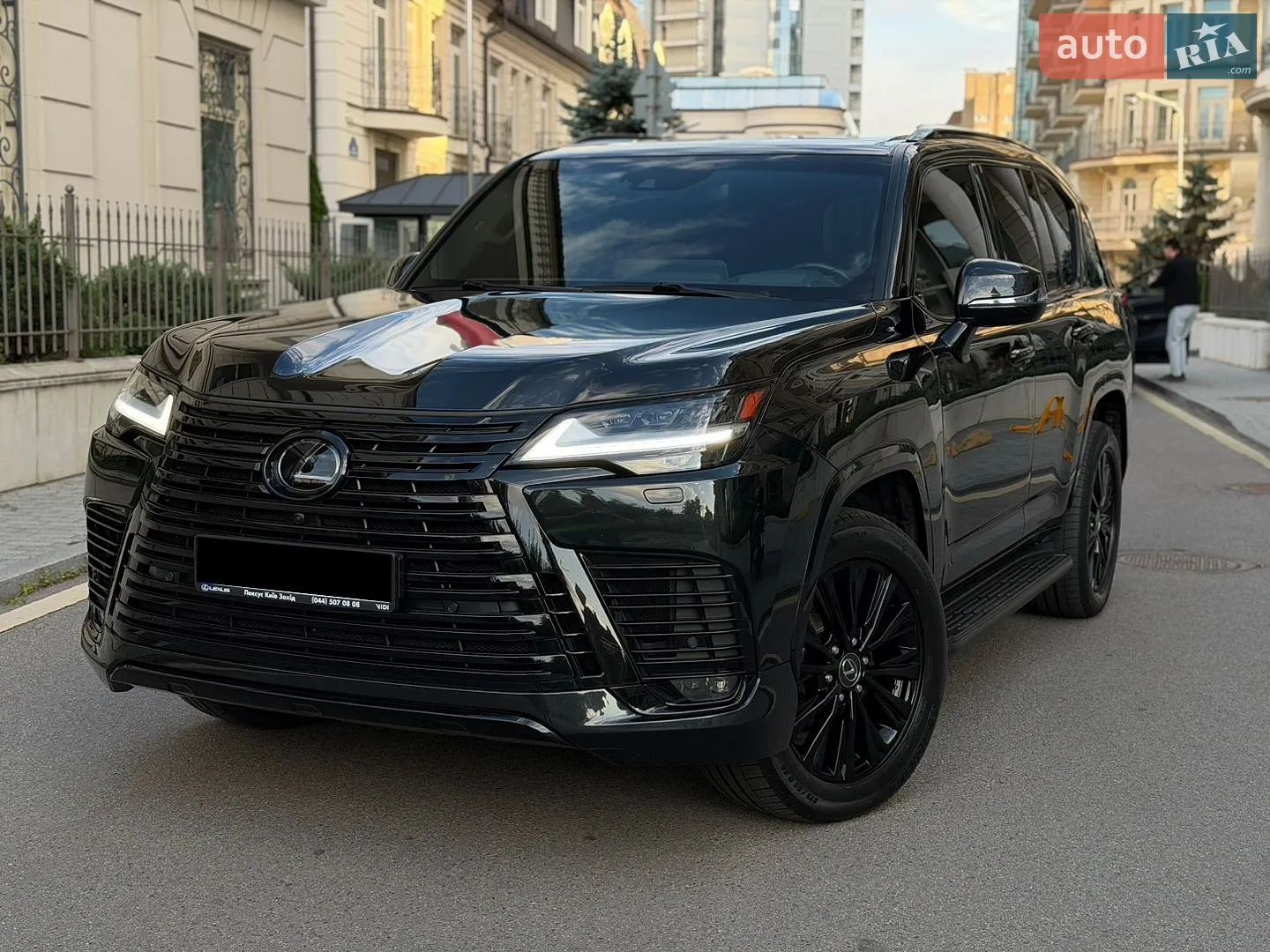 Lexus LX, 2023