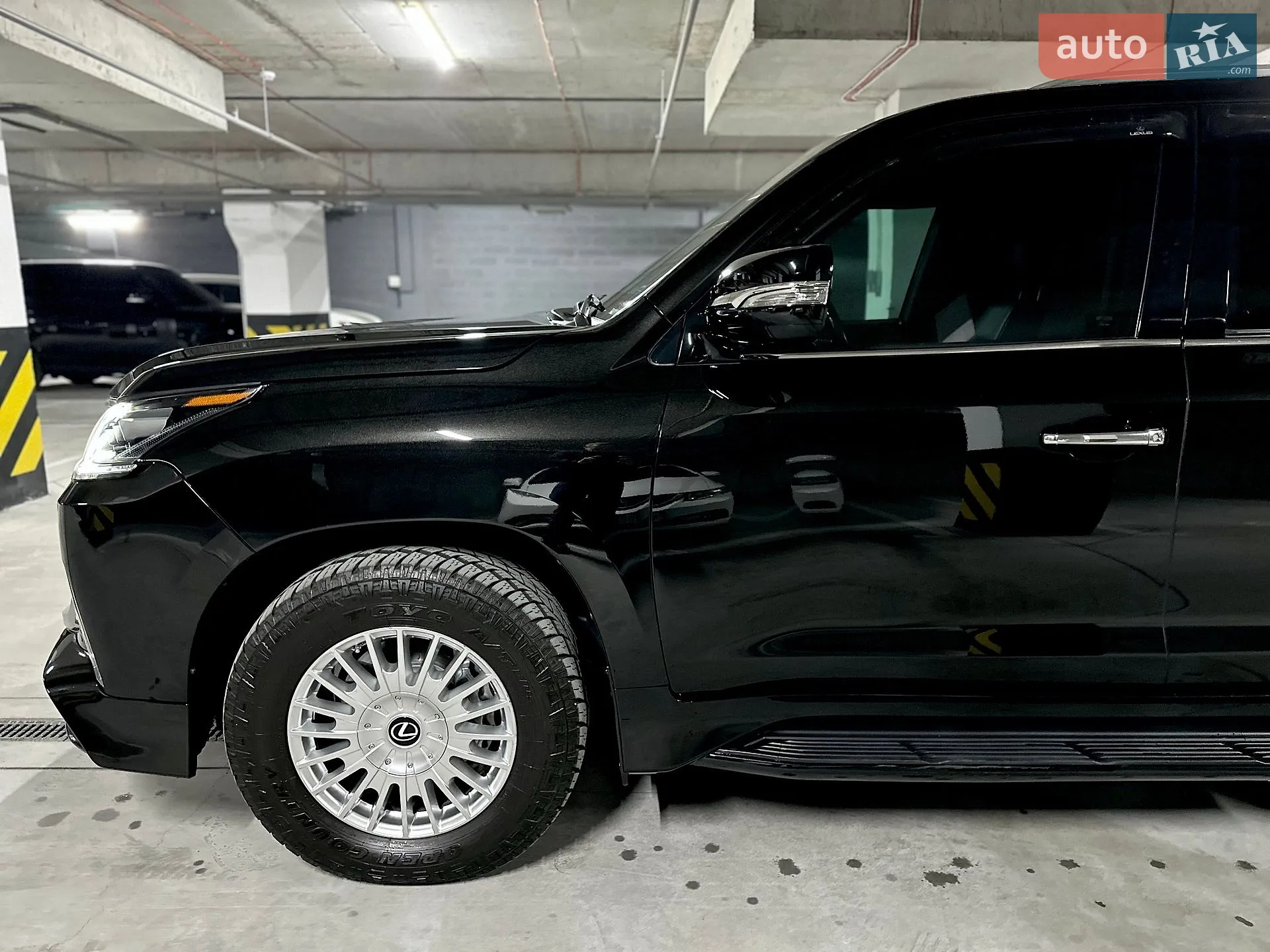 Lexus LX, 2019