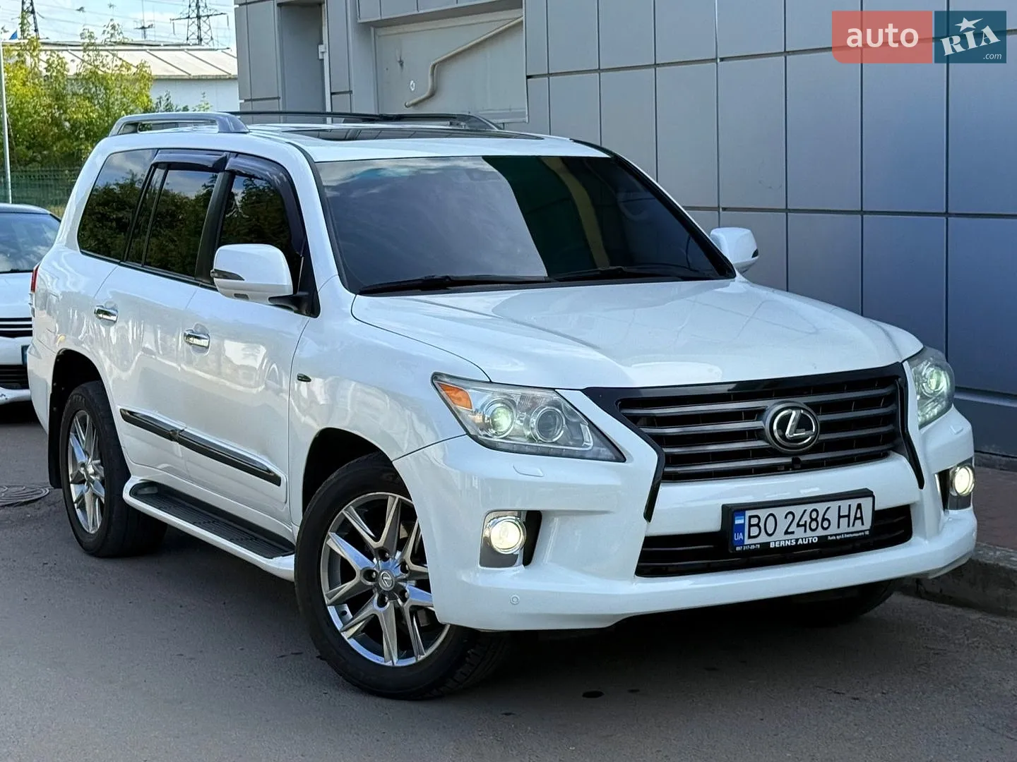 Lexus LX, 2008