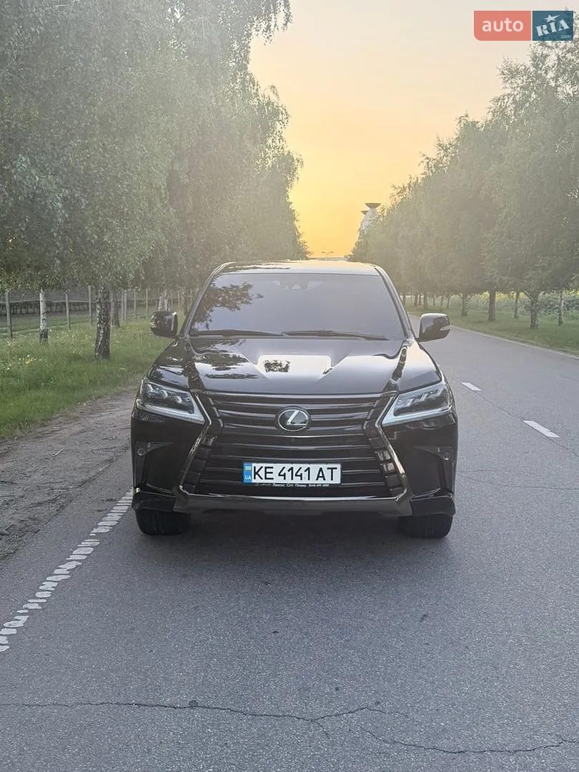 Lexus LX, 2020