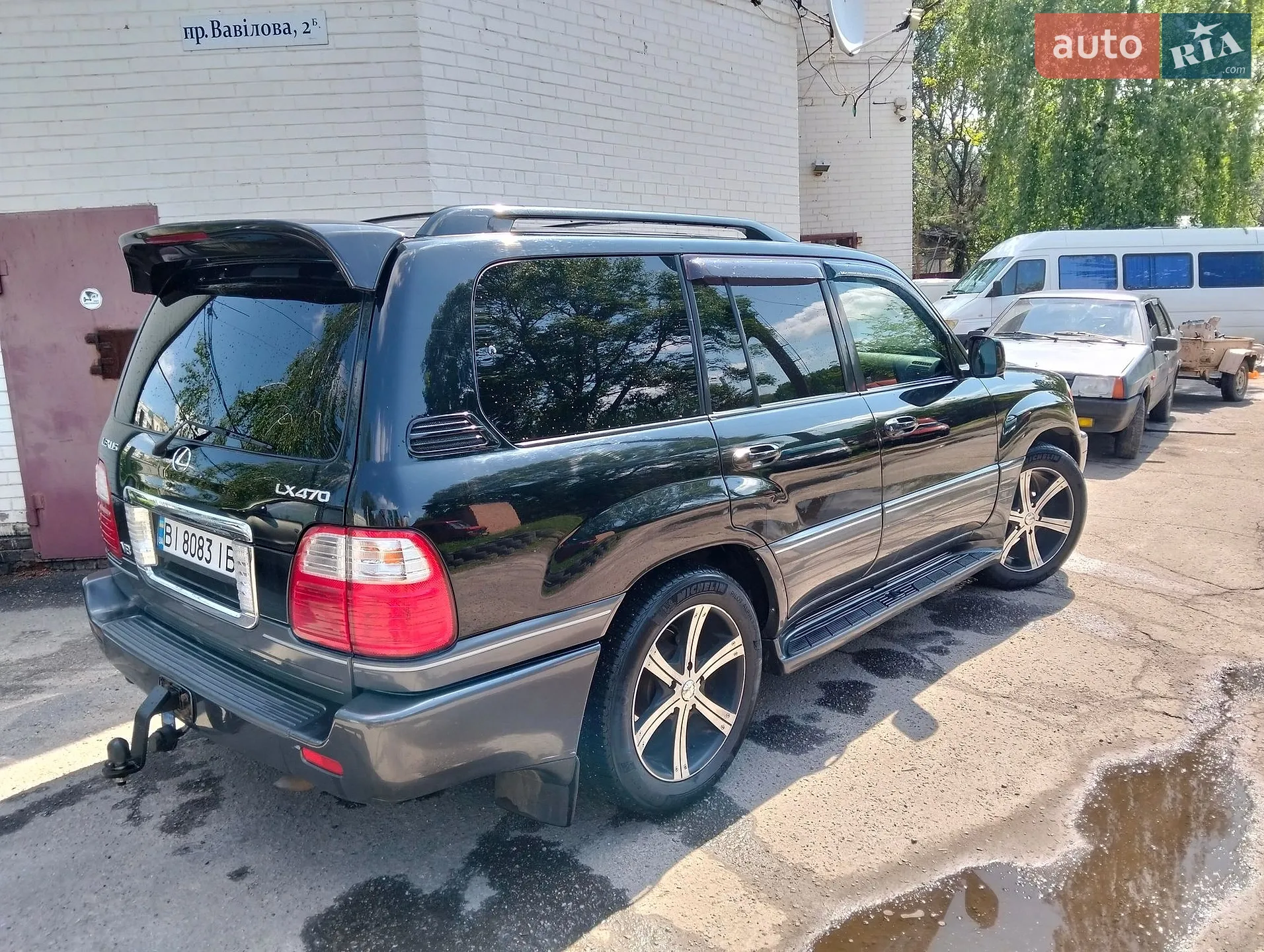 Lexus LX, 2004